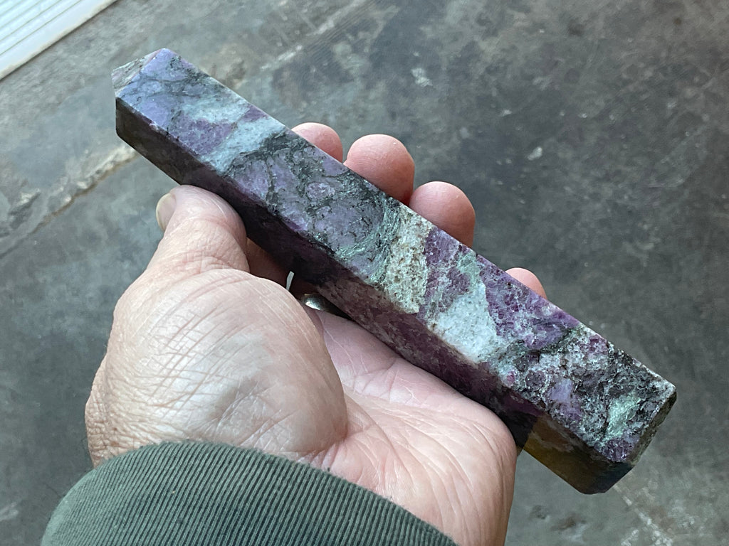 239g Ruby/Spinel in Matrix Generator C
