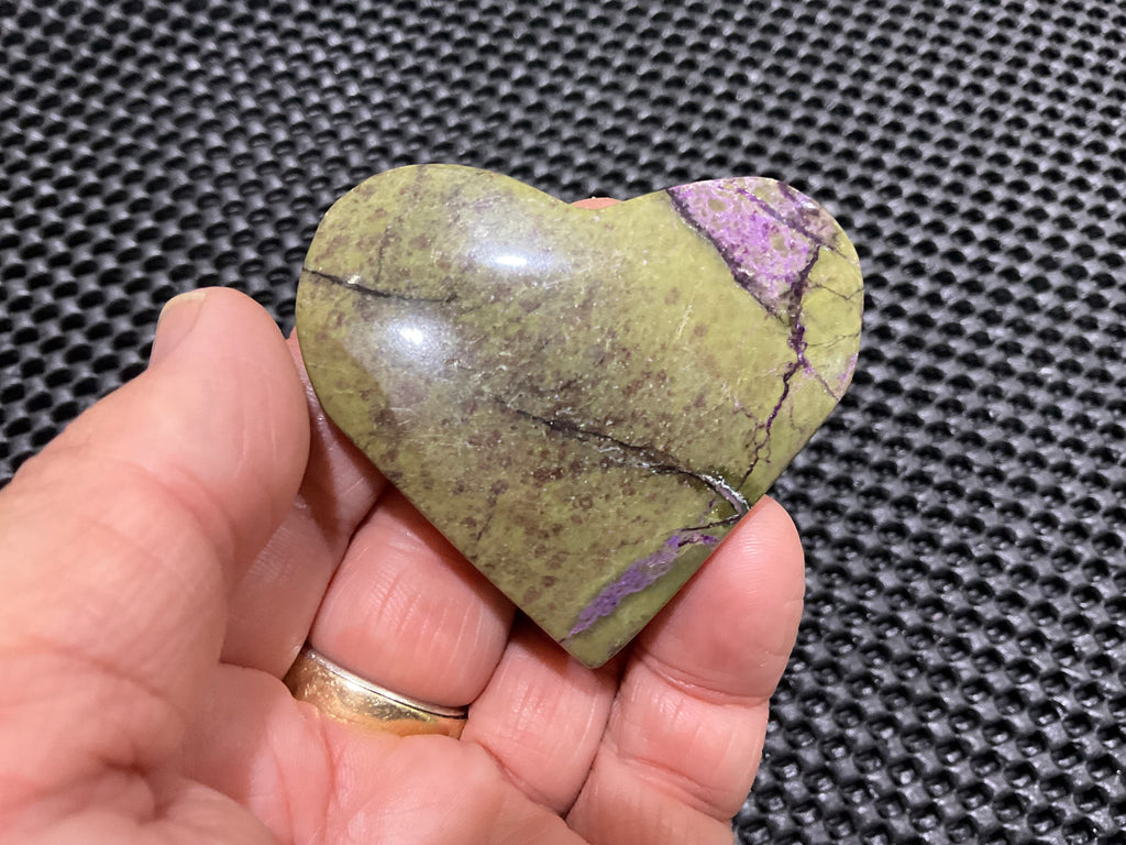 58g Atlantisite Heart 5B