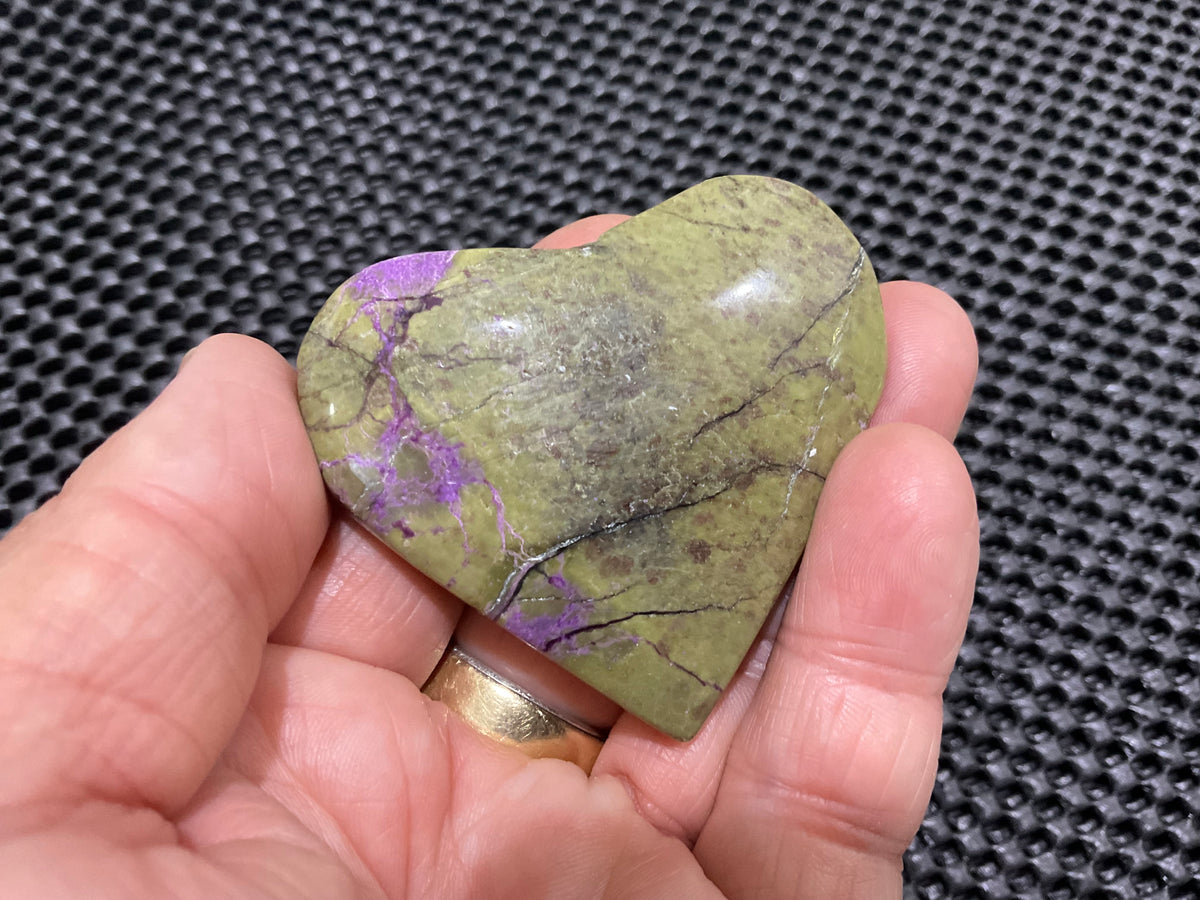 58g Atlantisite Heart 5B