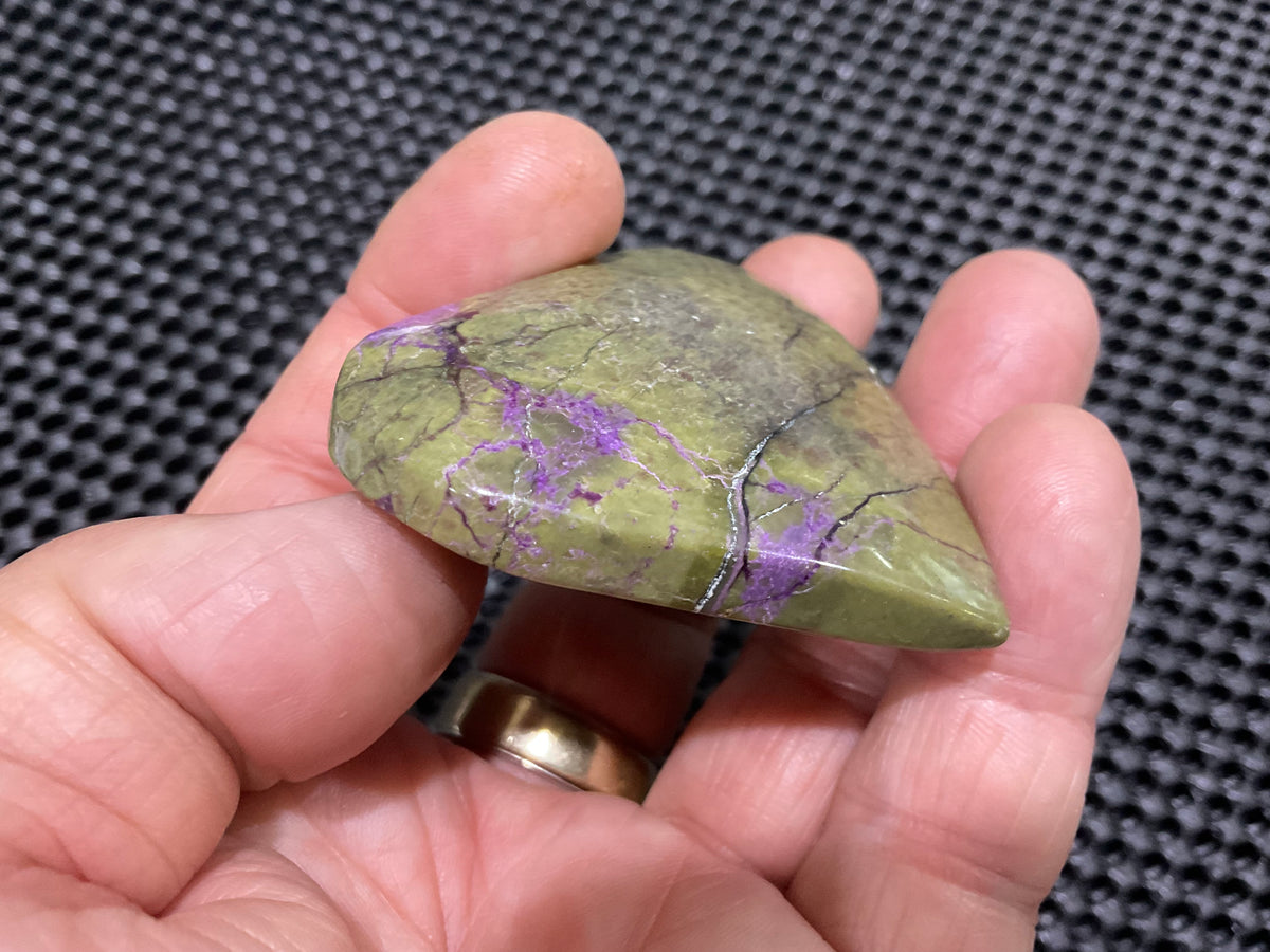 58g Atlantisite Heart 5B