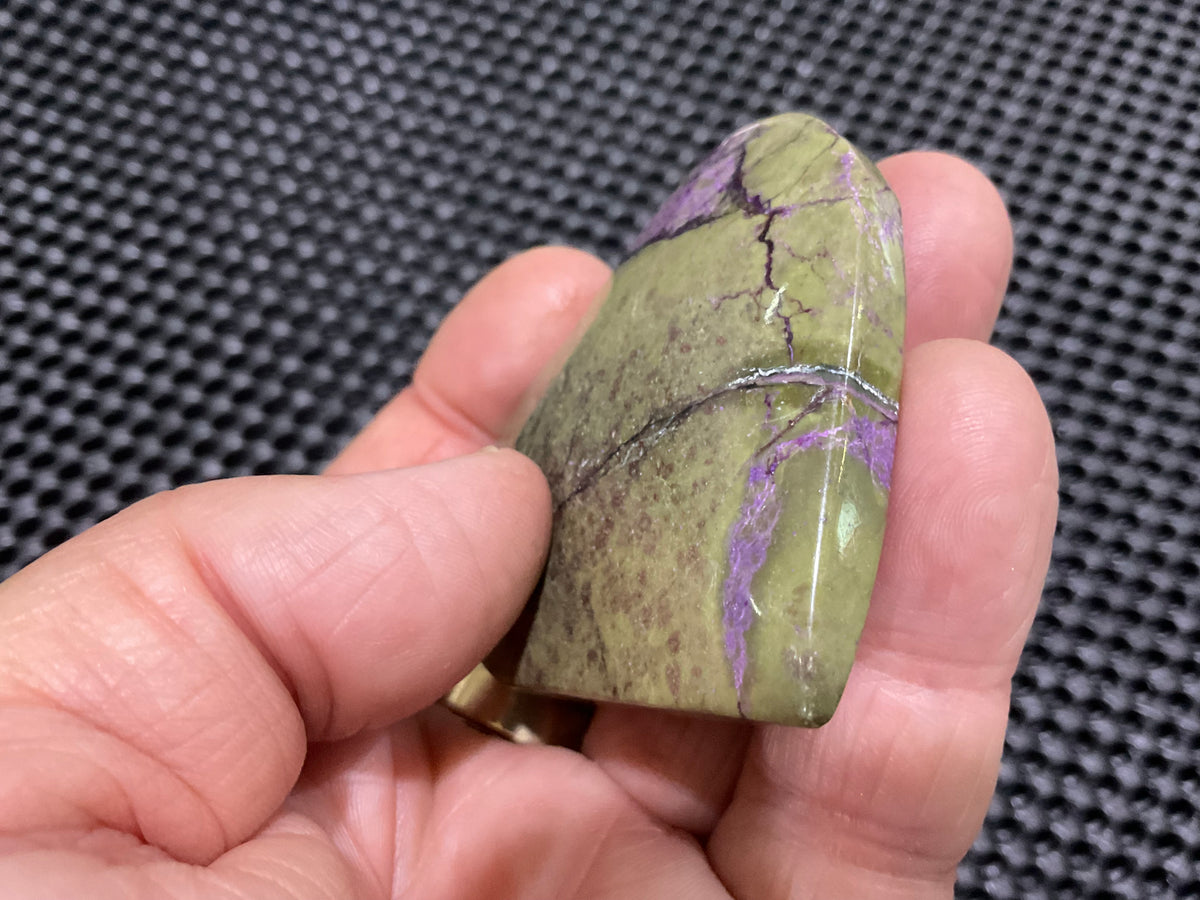 58g Atlantisite Heart 5B