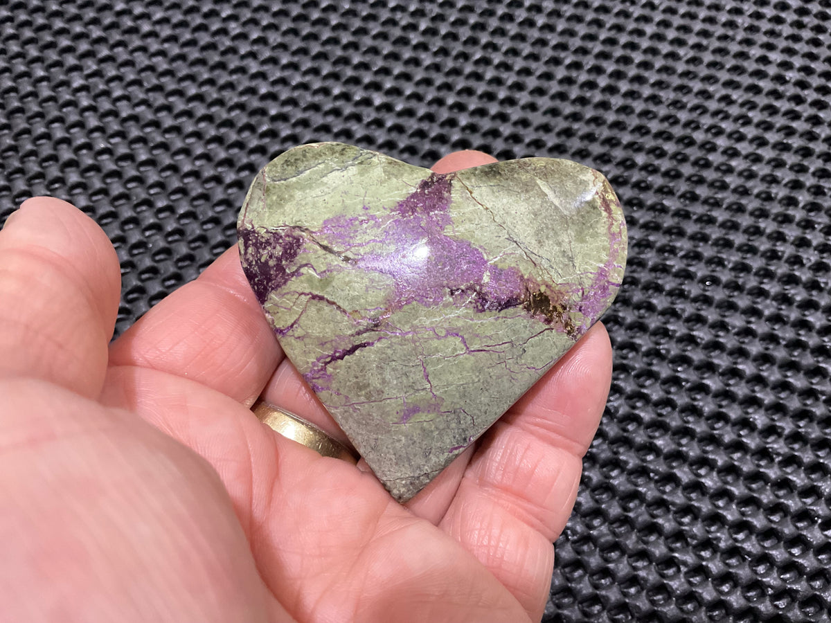 80g Atlantisite Heart 6C