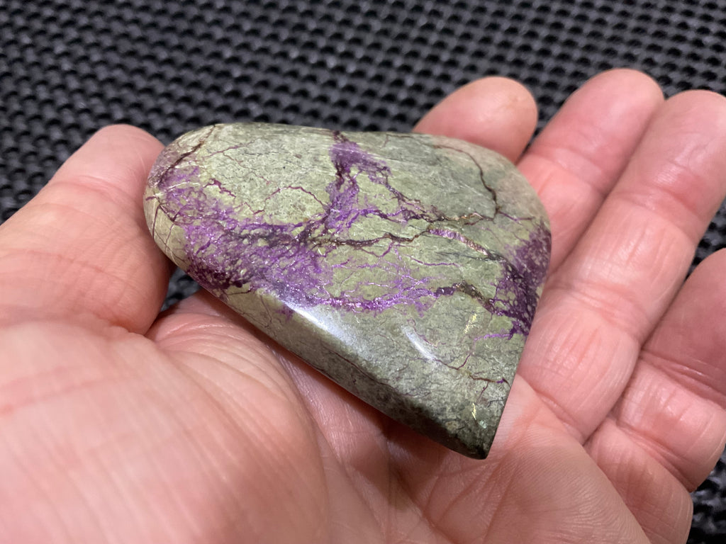 80g Atlantisite Heart 6C
