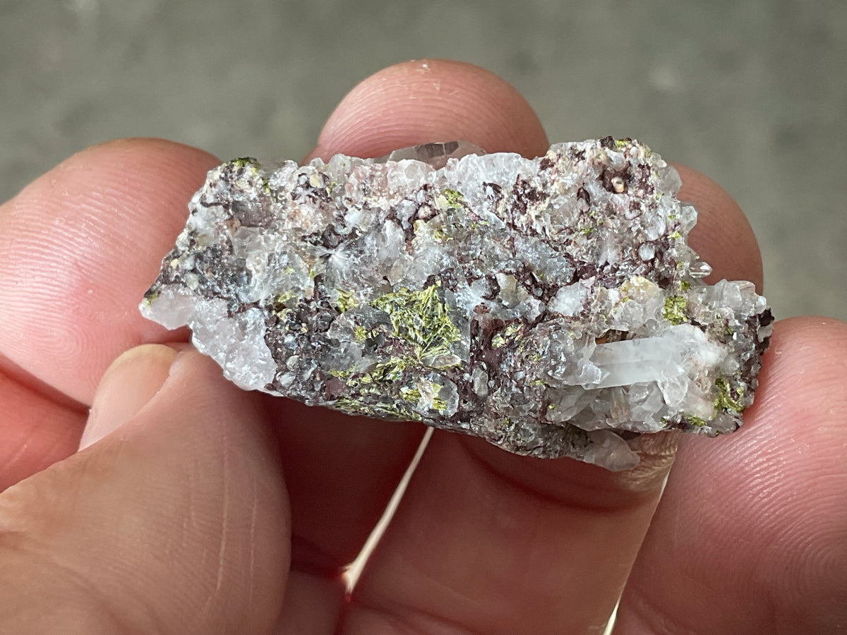 10g Epidote with Quartz Cluster from Sichuan, China