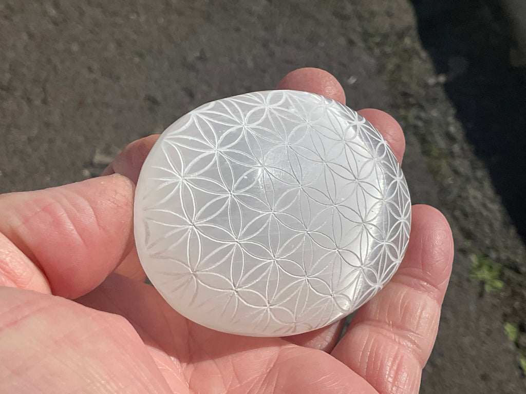 115g Flower of Life Etched Selenite Palmstone 1B