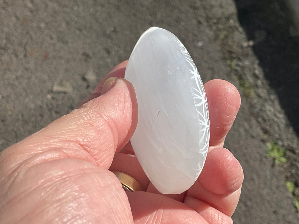 115g Flower of Life Etched Selenite Palmstone 1B