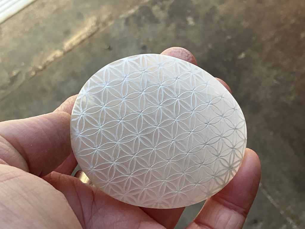 100g Flower of Life Etched Selenite Palmstone 2A