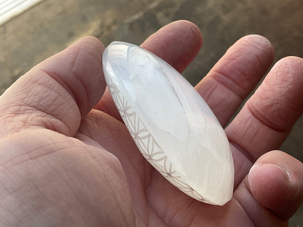 100g Flower of Life Etched Selenite Palmstone 2A