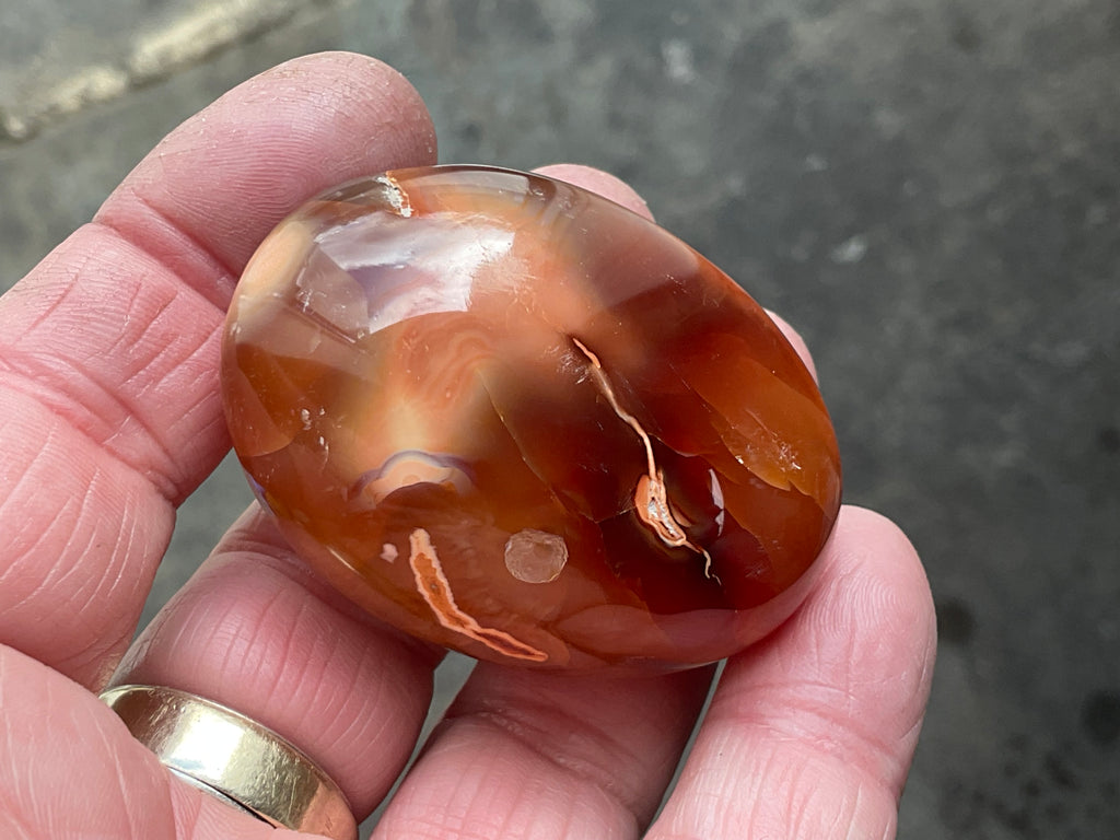 70g Carnelian Palmstone 4E