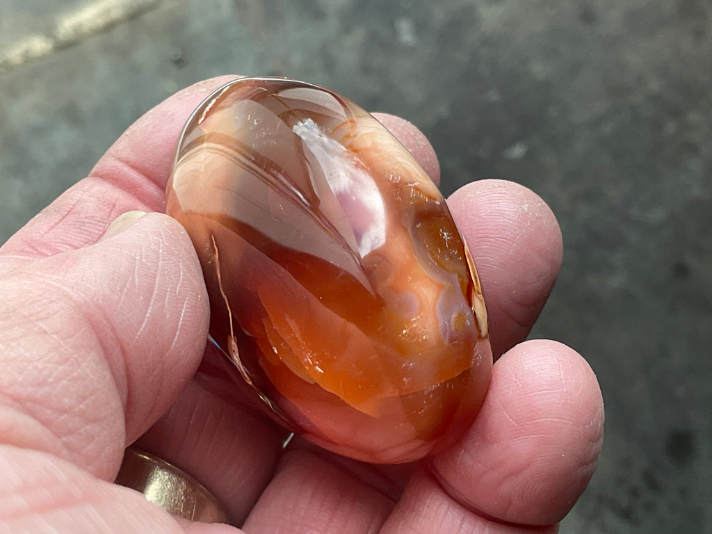 70g Carnelian Palmstone 4E