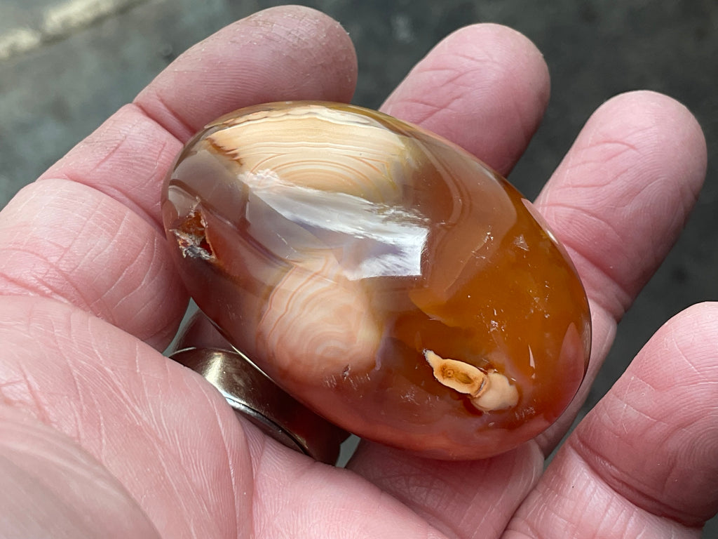 70g Carnelian Palmstone 4E