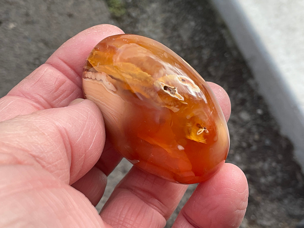 70g Carnelian Palmstone 4E