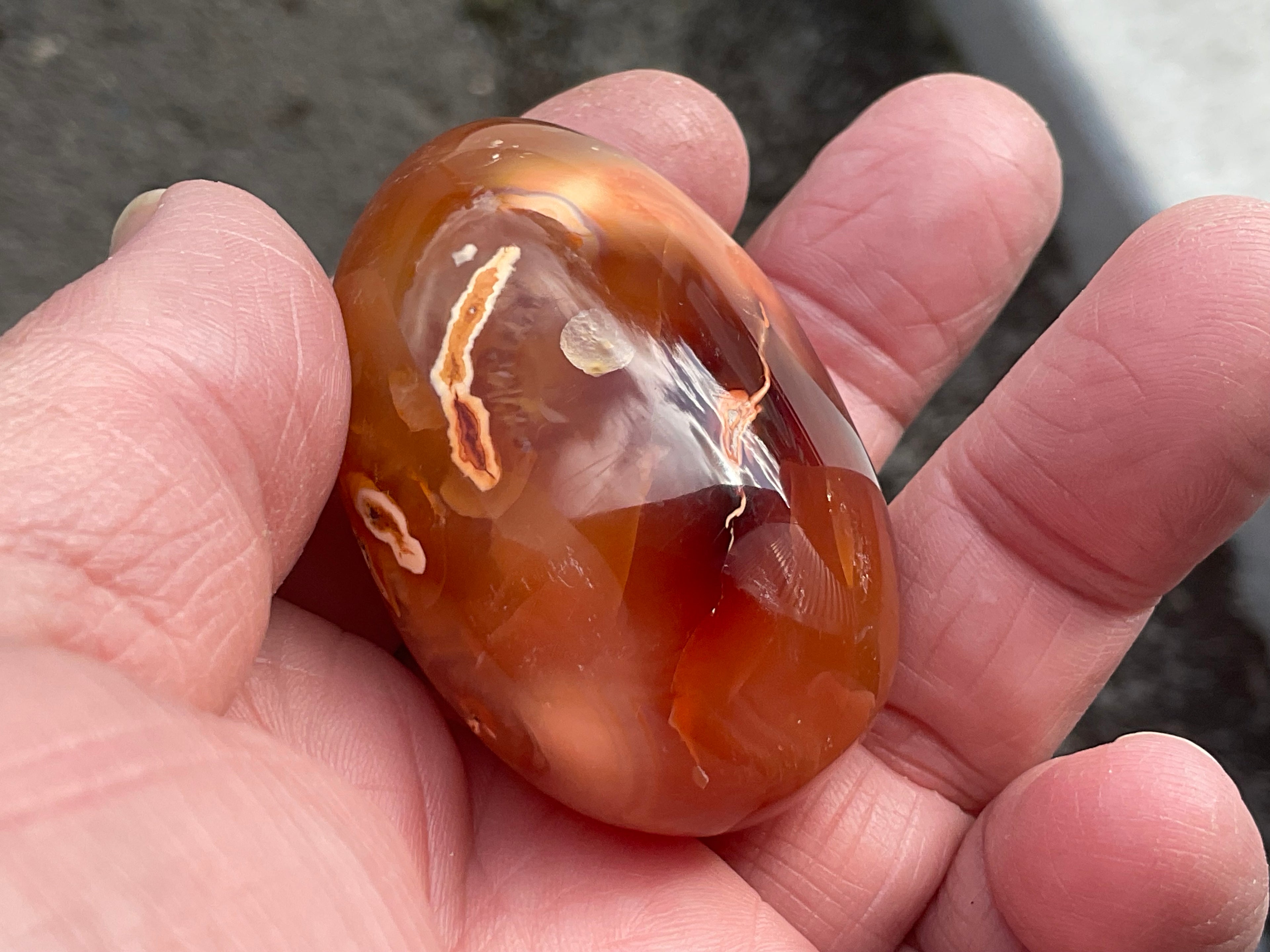 70g Carnelian Palmstone 4E