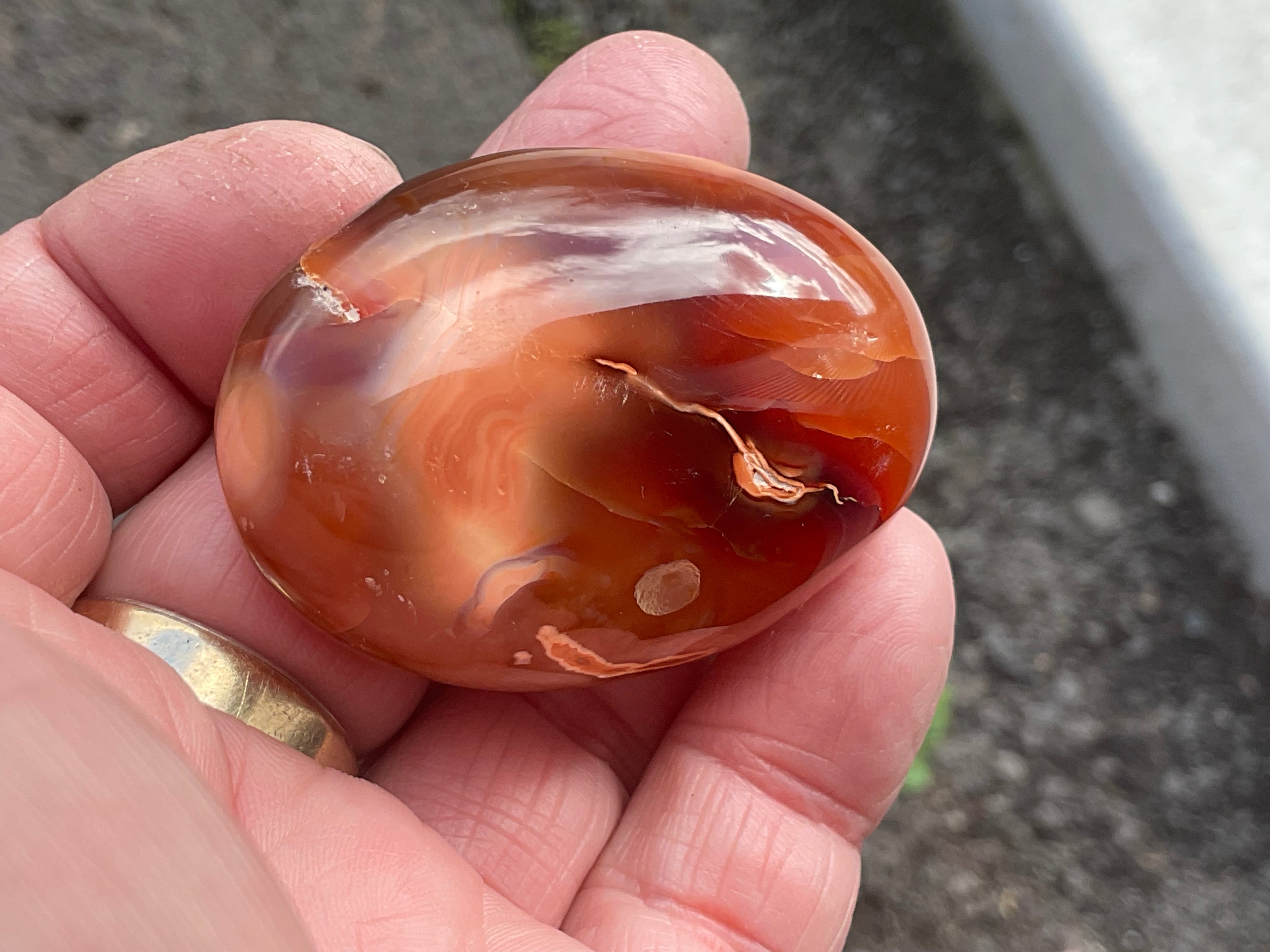 70g Carnelian Palmstone 4E