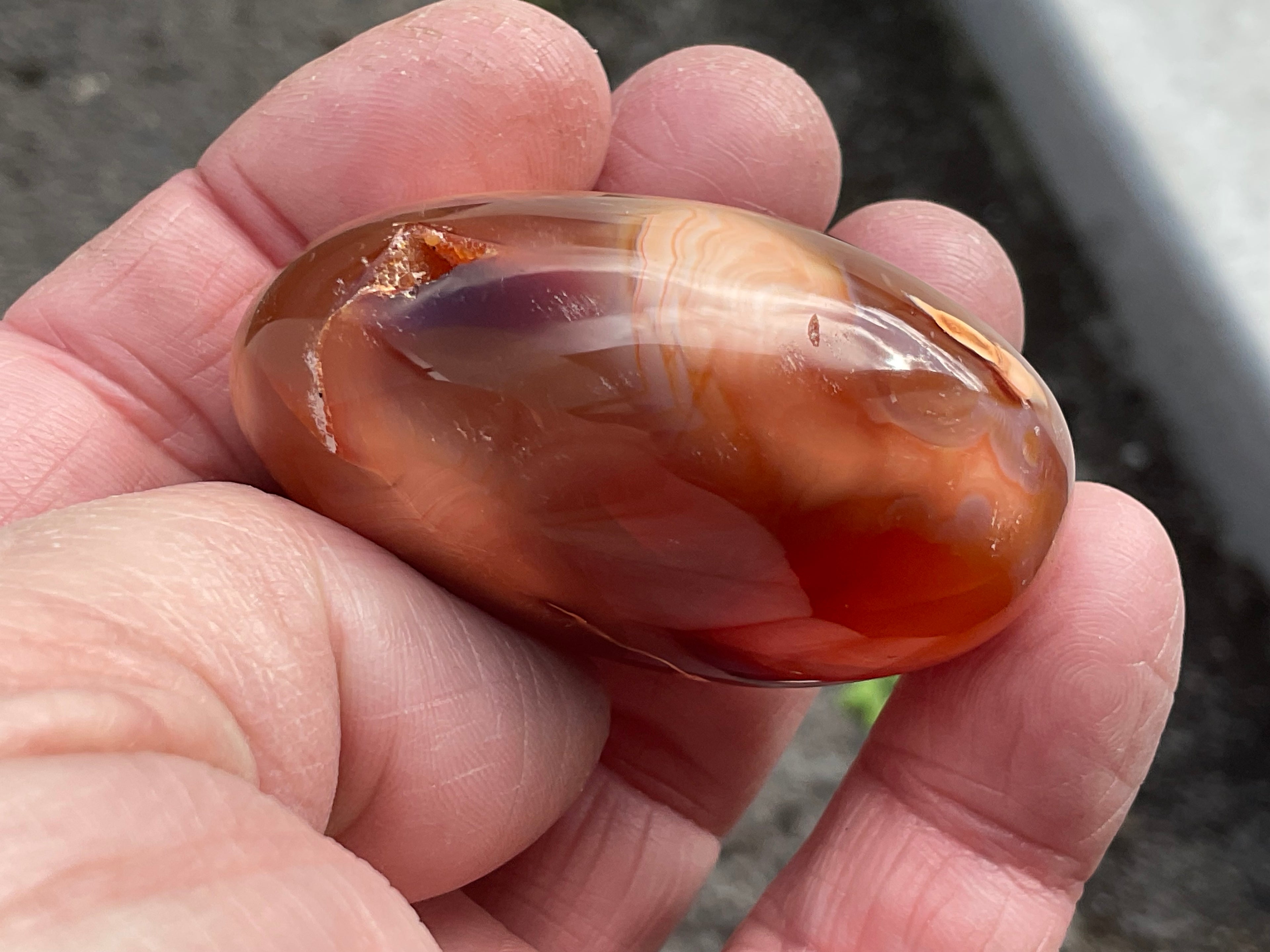 70g Carnelian Palmstone 4E