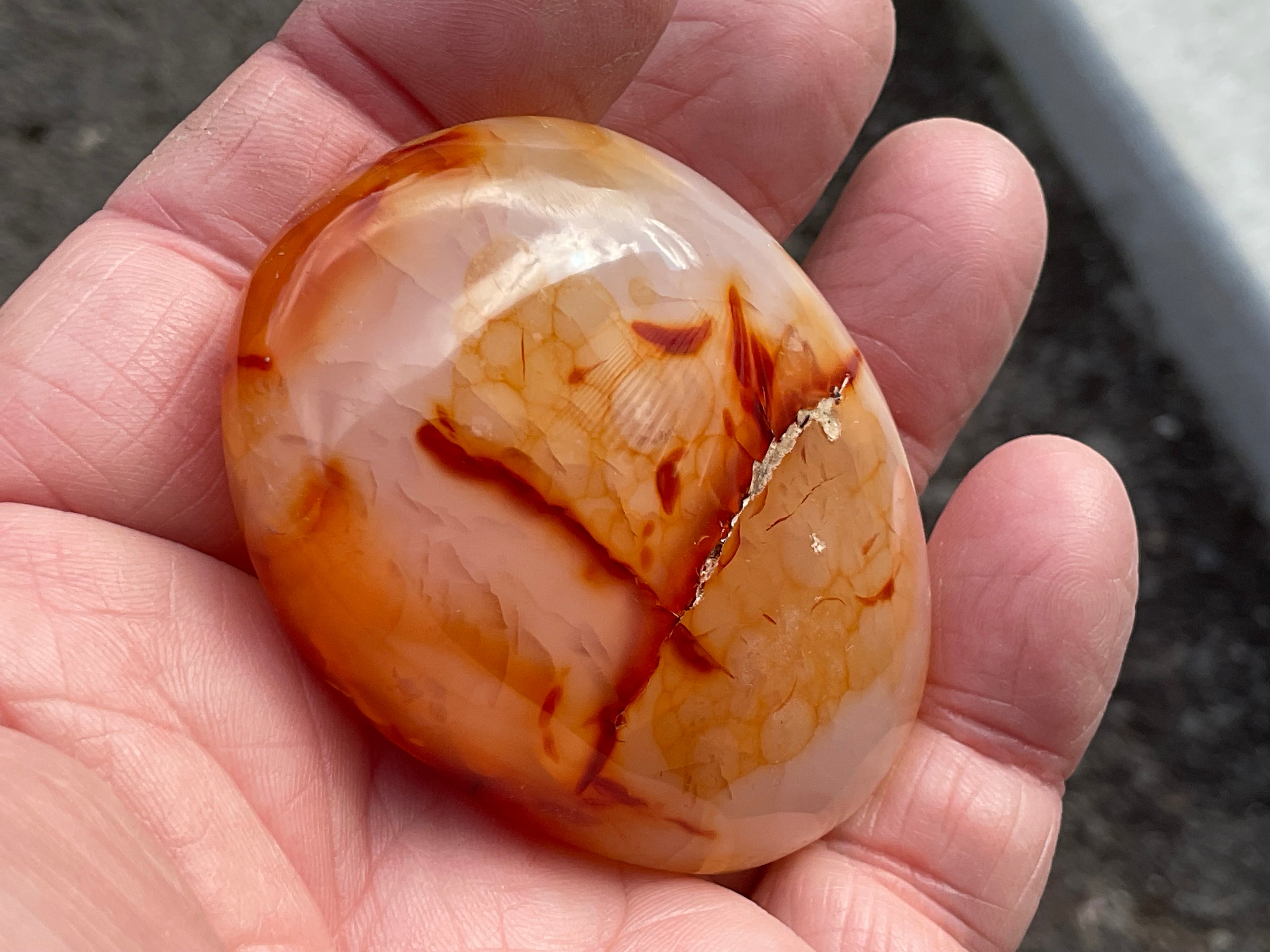 84g Carnelian Palmstone 5A
