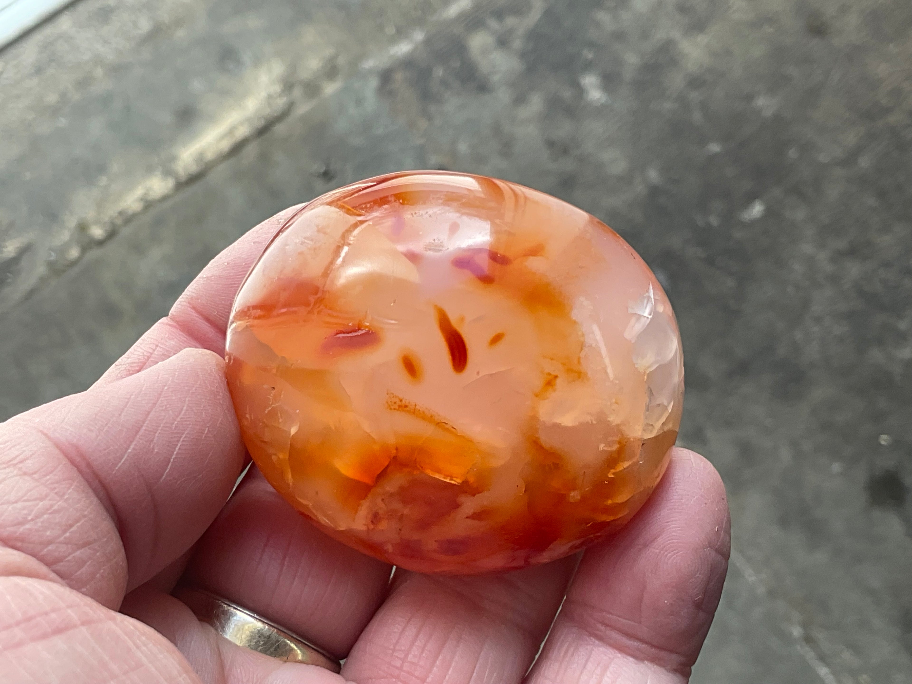93g Carnelian Palmstone 7A