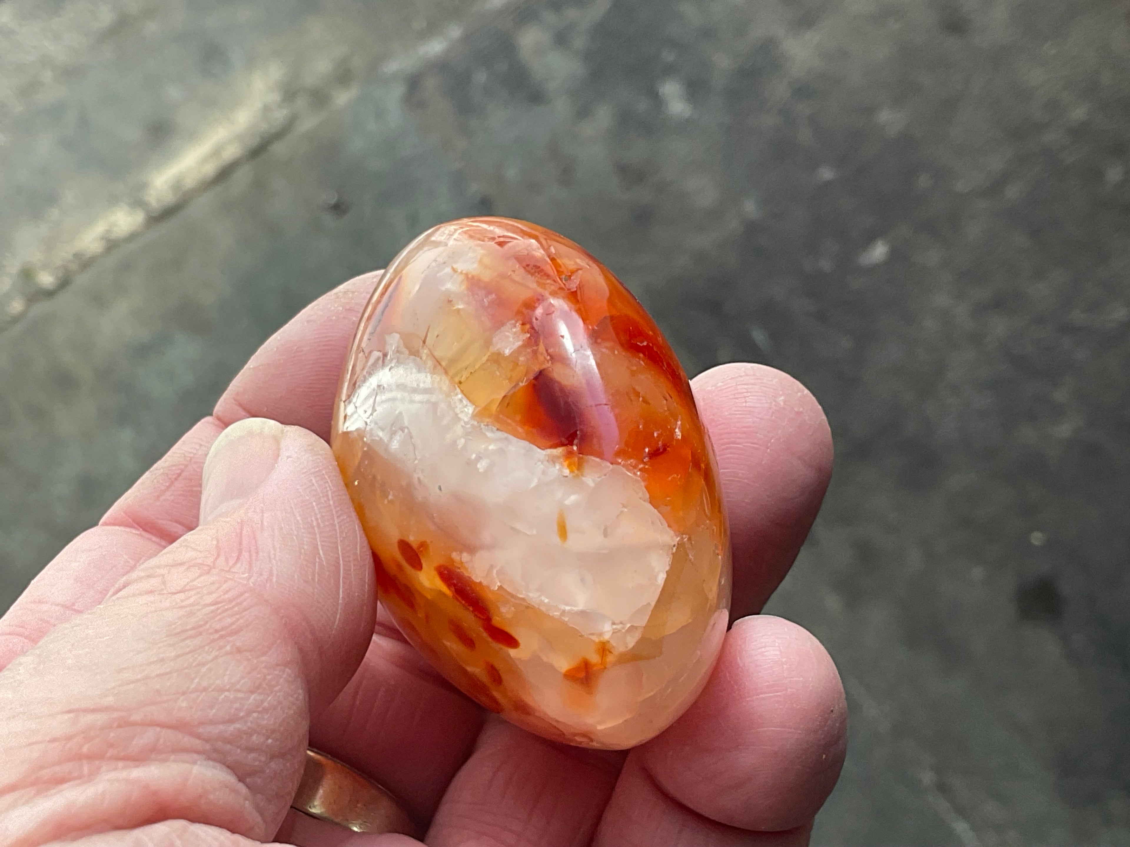 93g Carnelian Palmstone 7A