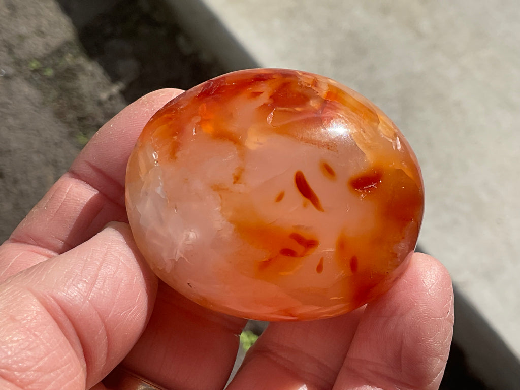 93g Carnelian Palmstone 7A