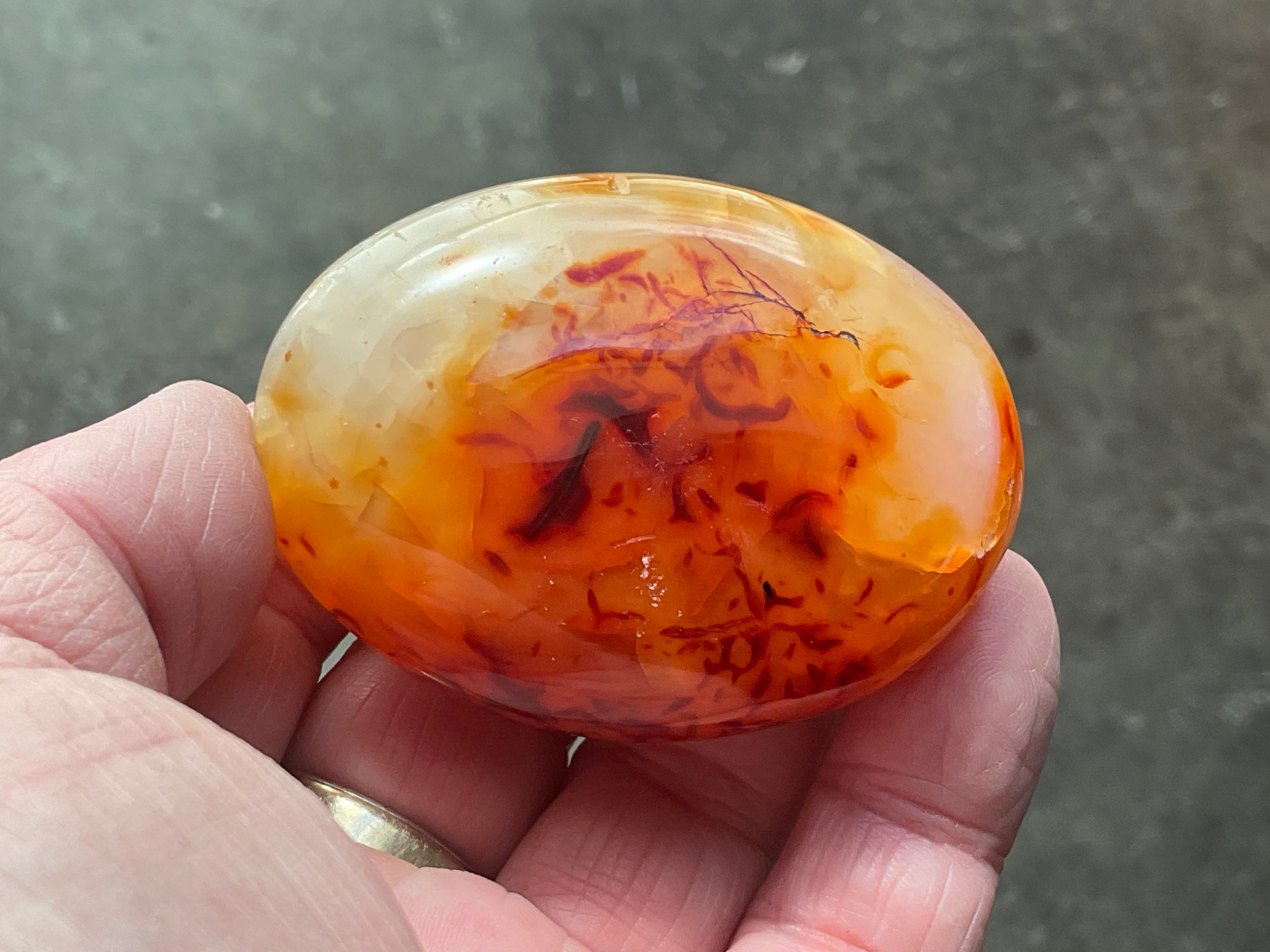 107g Carnelian Palmstone 8A