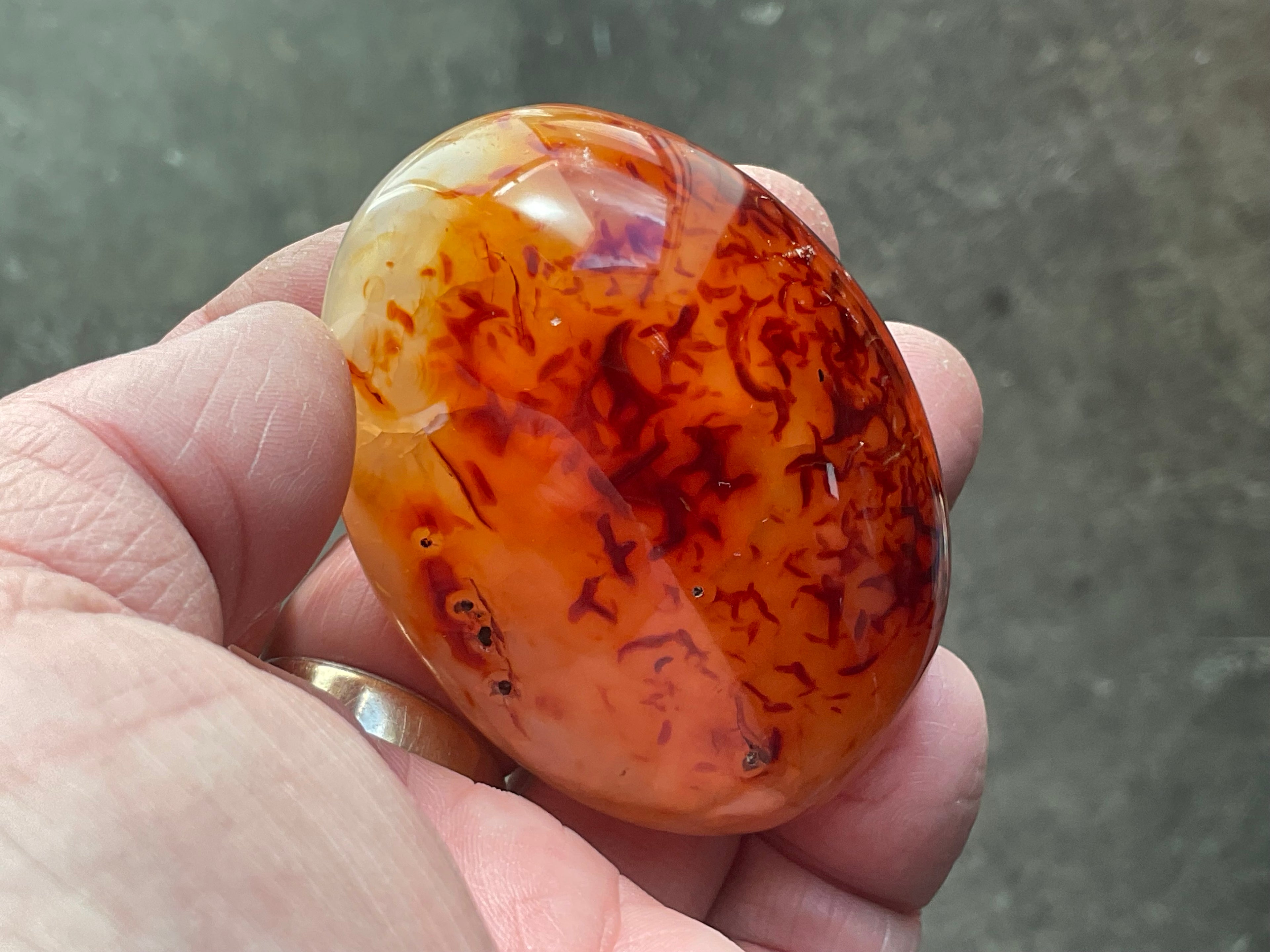 107g Carnelian Palmstone 8A
