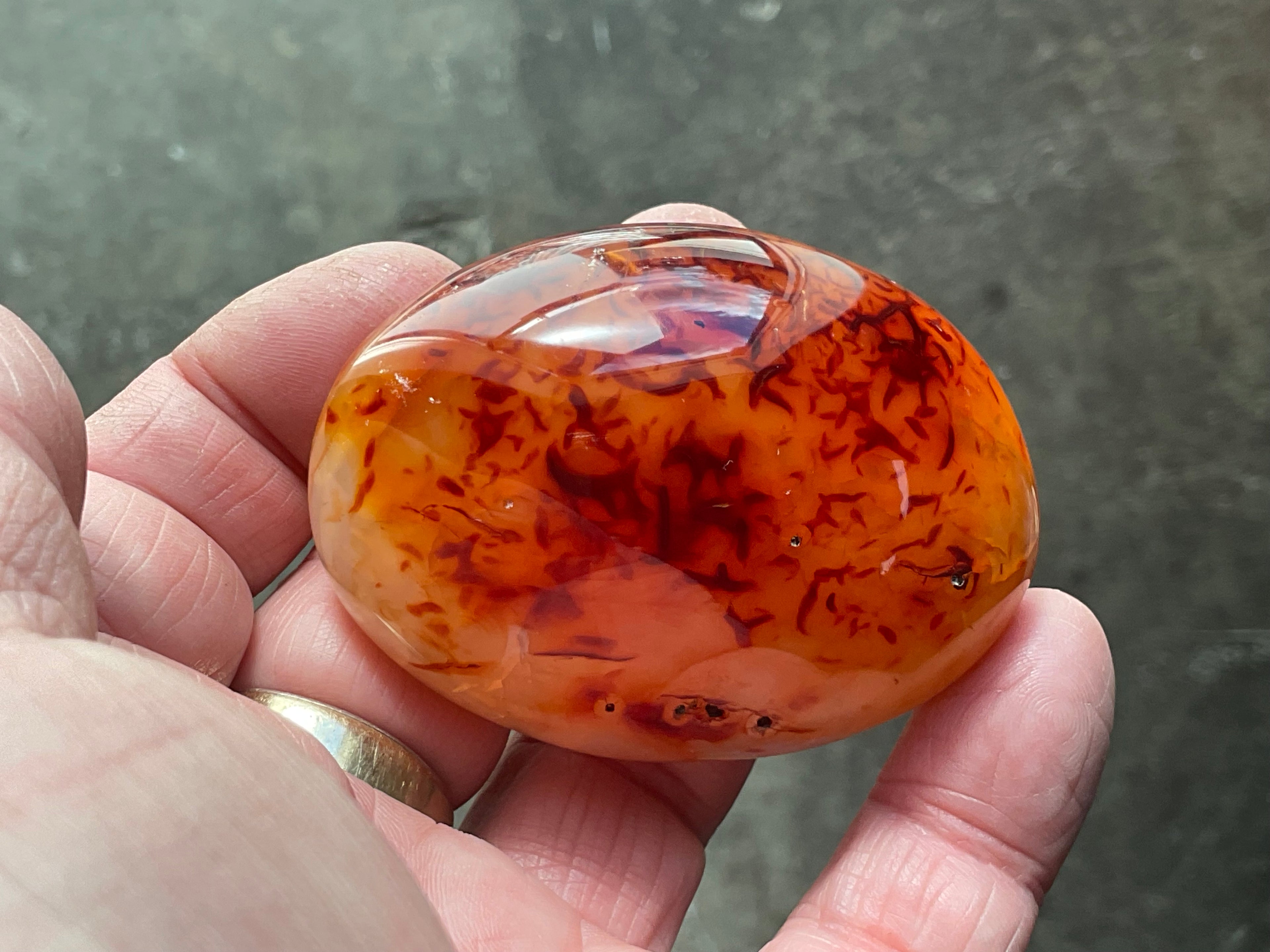 107g Carnelian Palmstone 8A