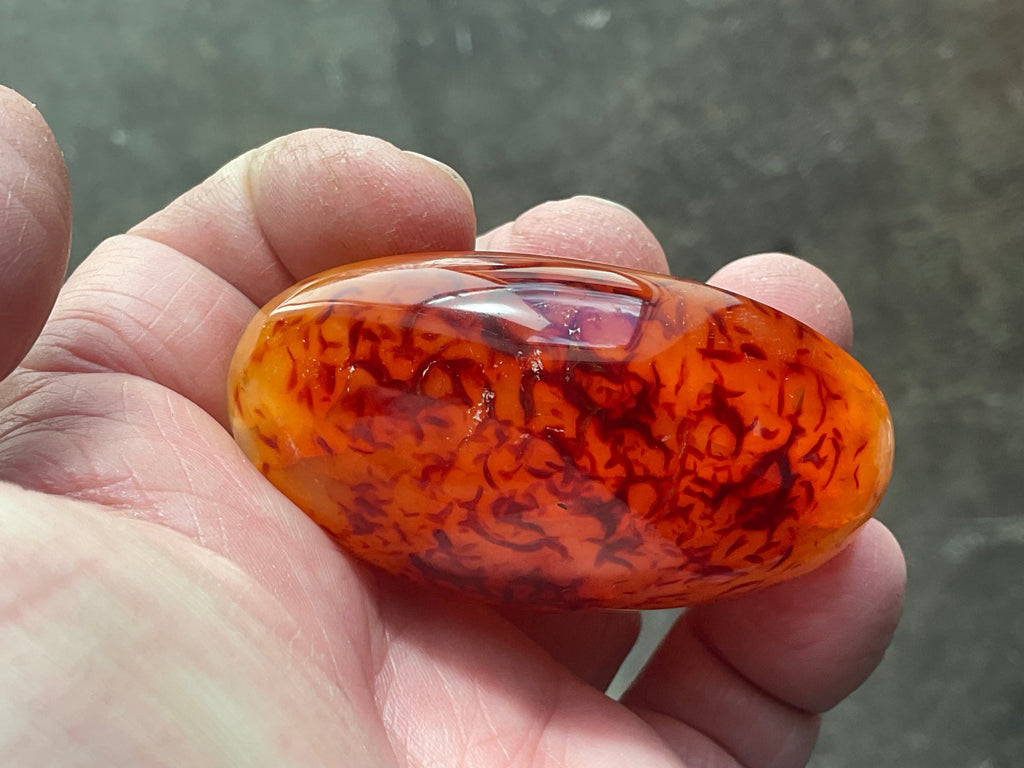 107g Carnelian Palmstone 8A