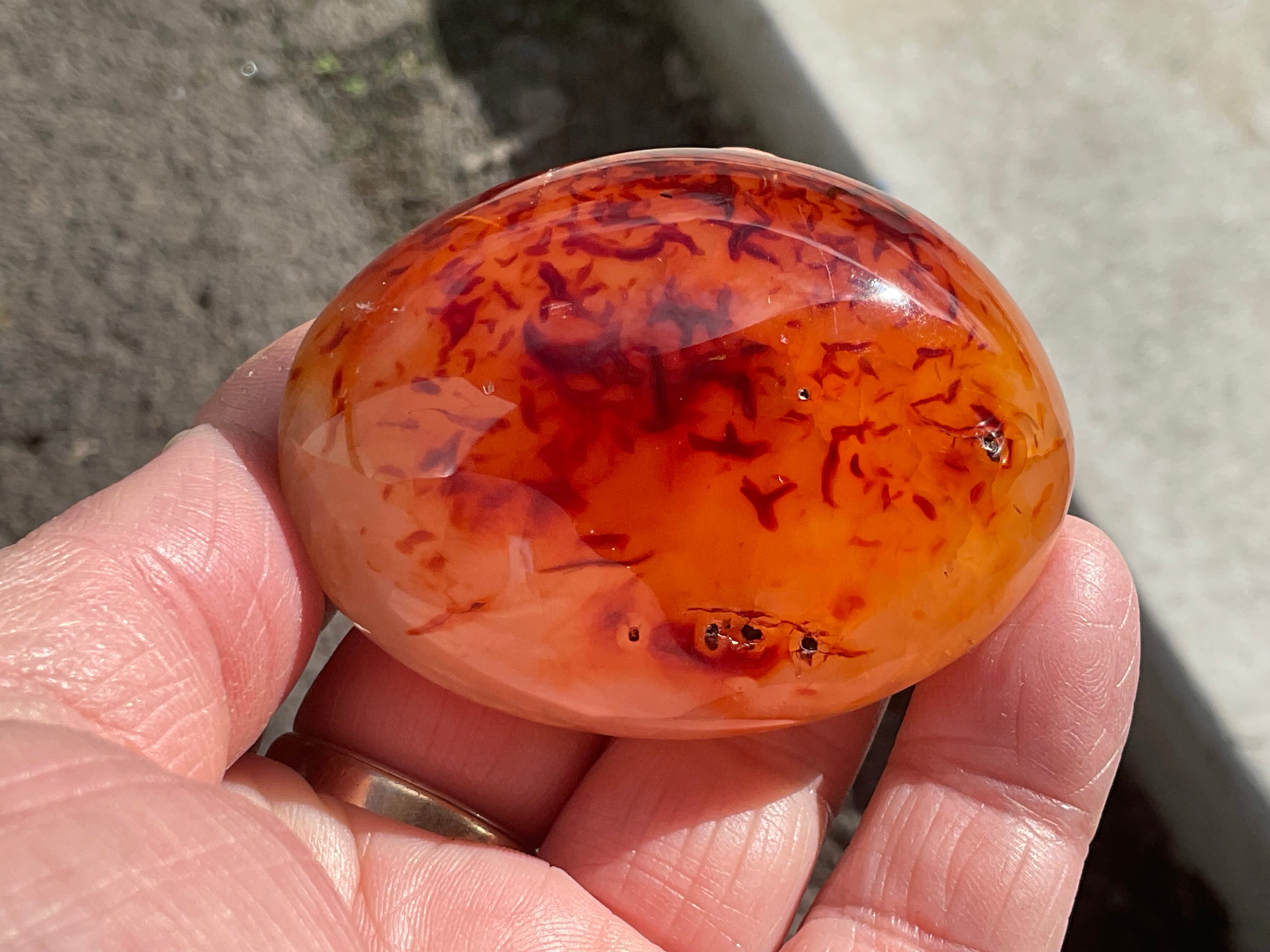 107g Carnelian Palmstone 8A