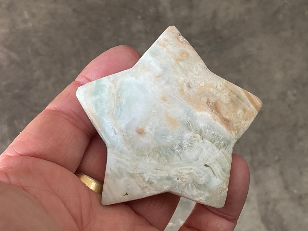 125g Caribbean Calcite Star