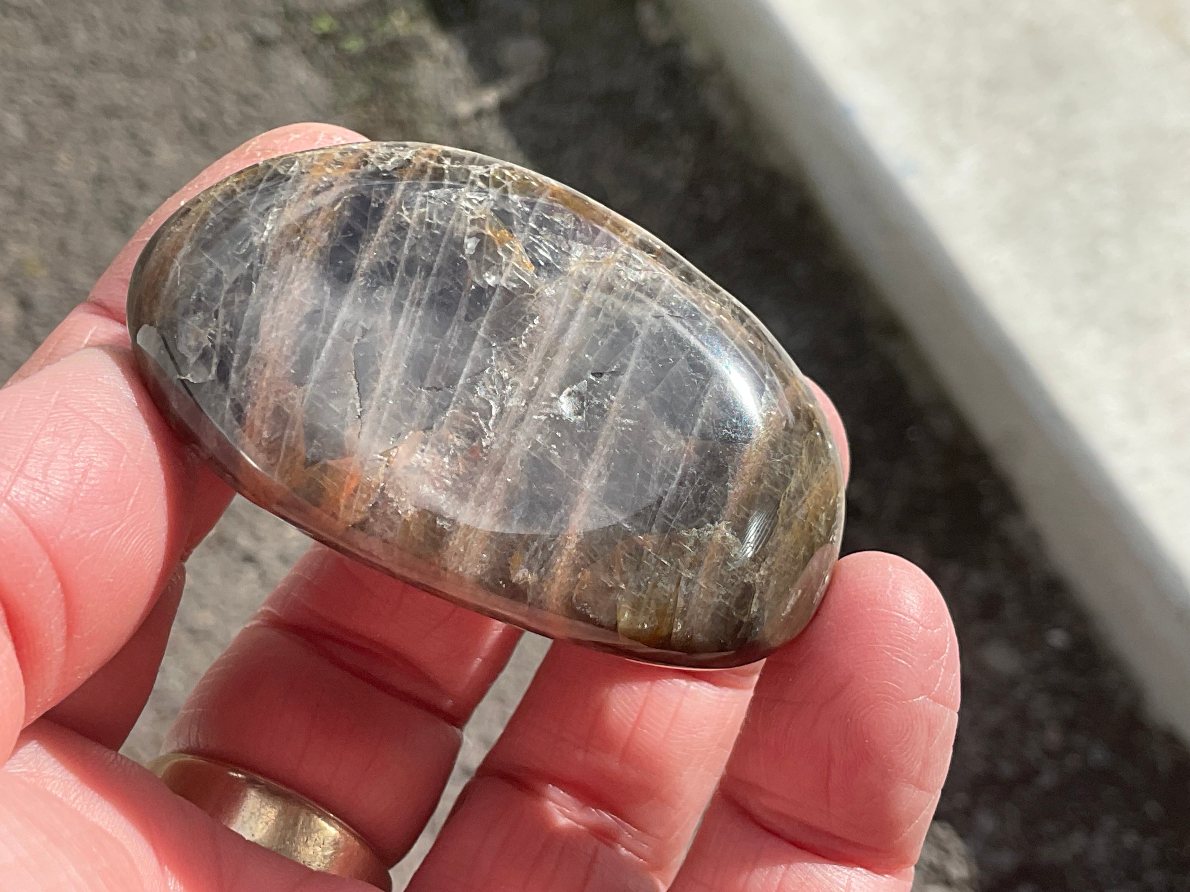 68g Black Moonstone Palmstone 4B