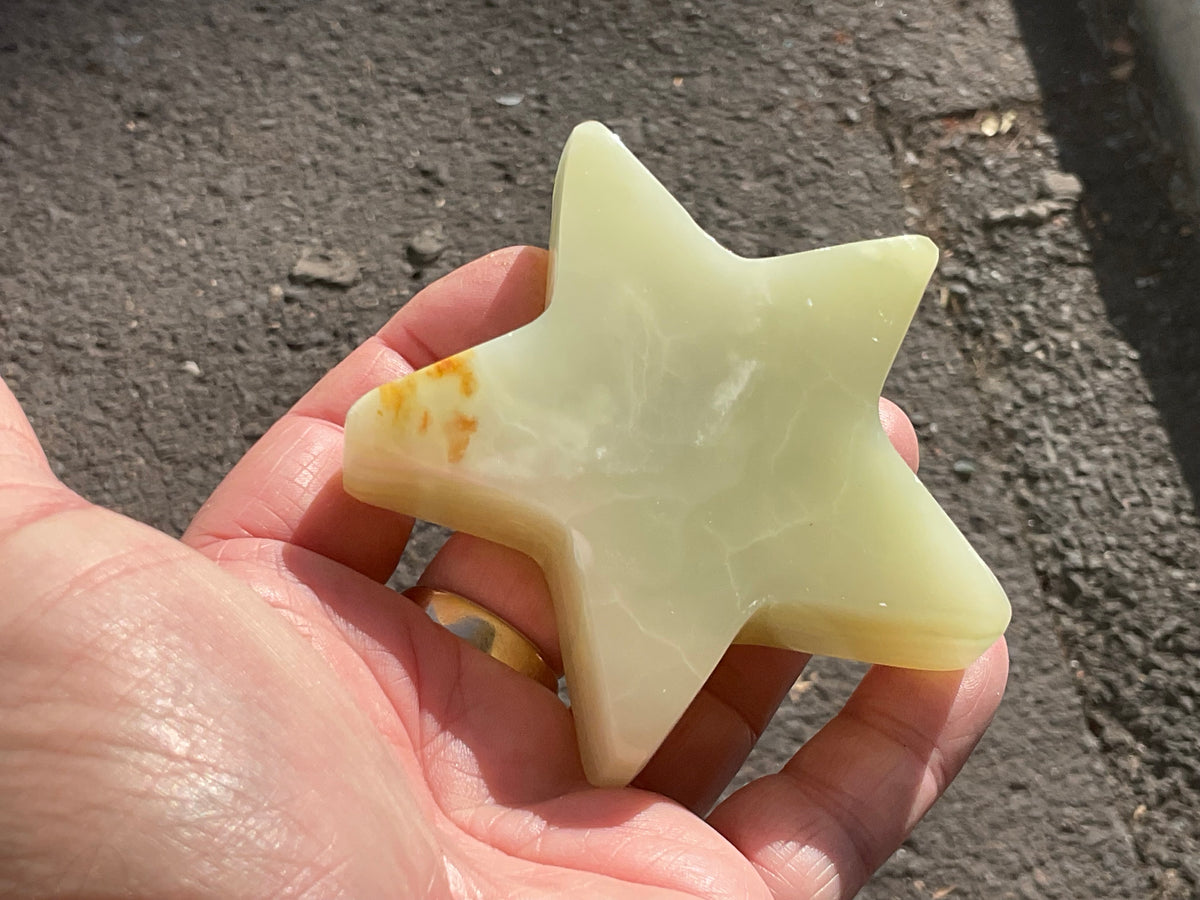 176g Green Banded Onyx (Calcite) Star