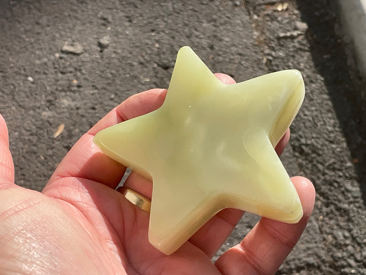 176g Green Banded Onyx (Calcite) Star
