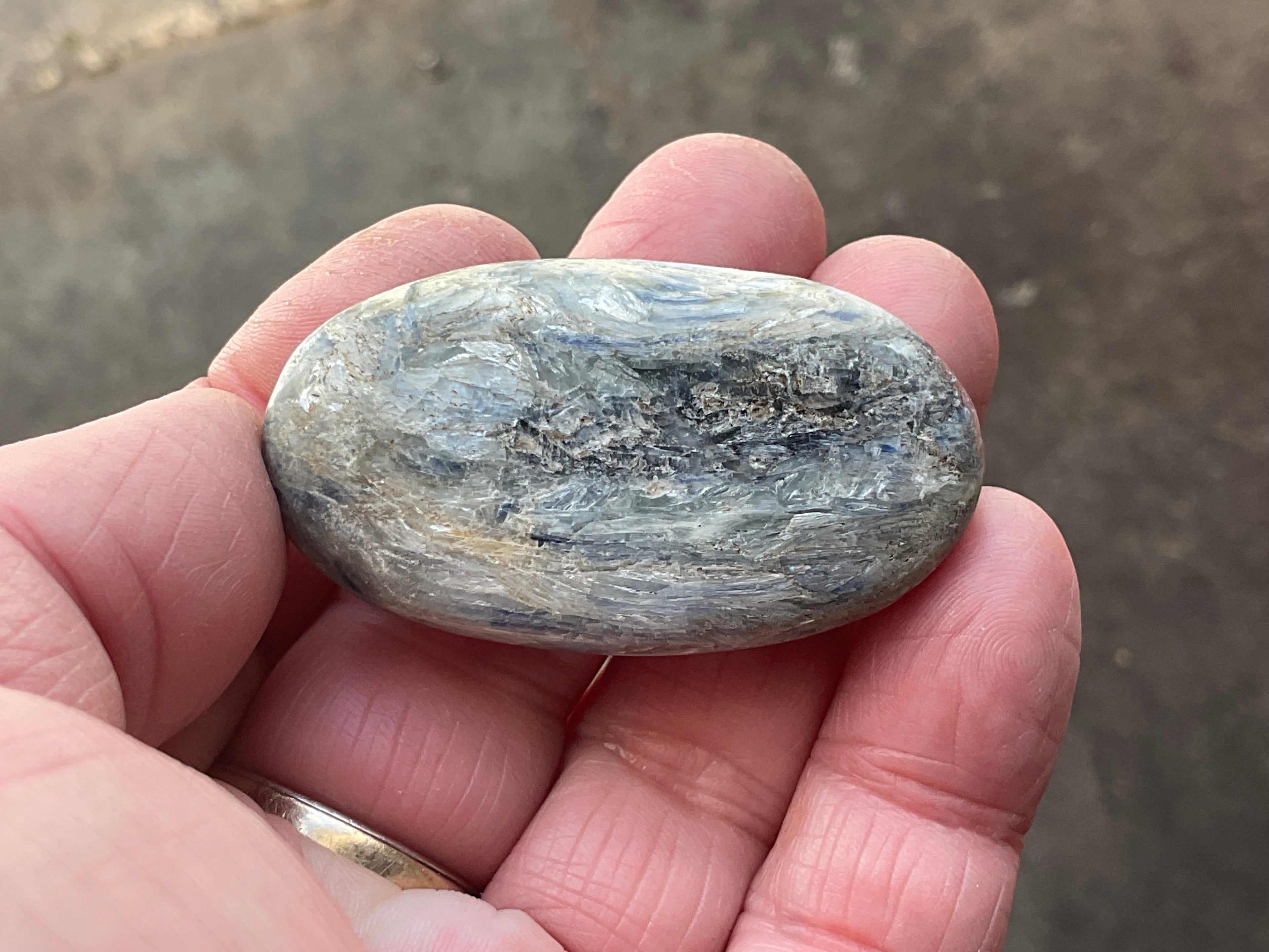 48g Blue Kyanite Palmstone 1A