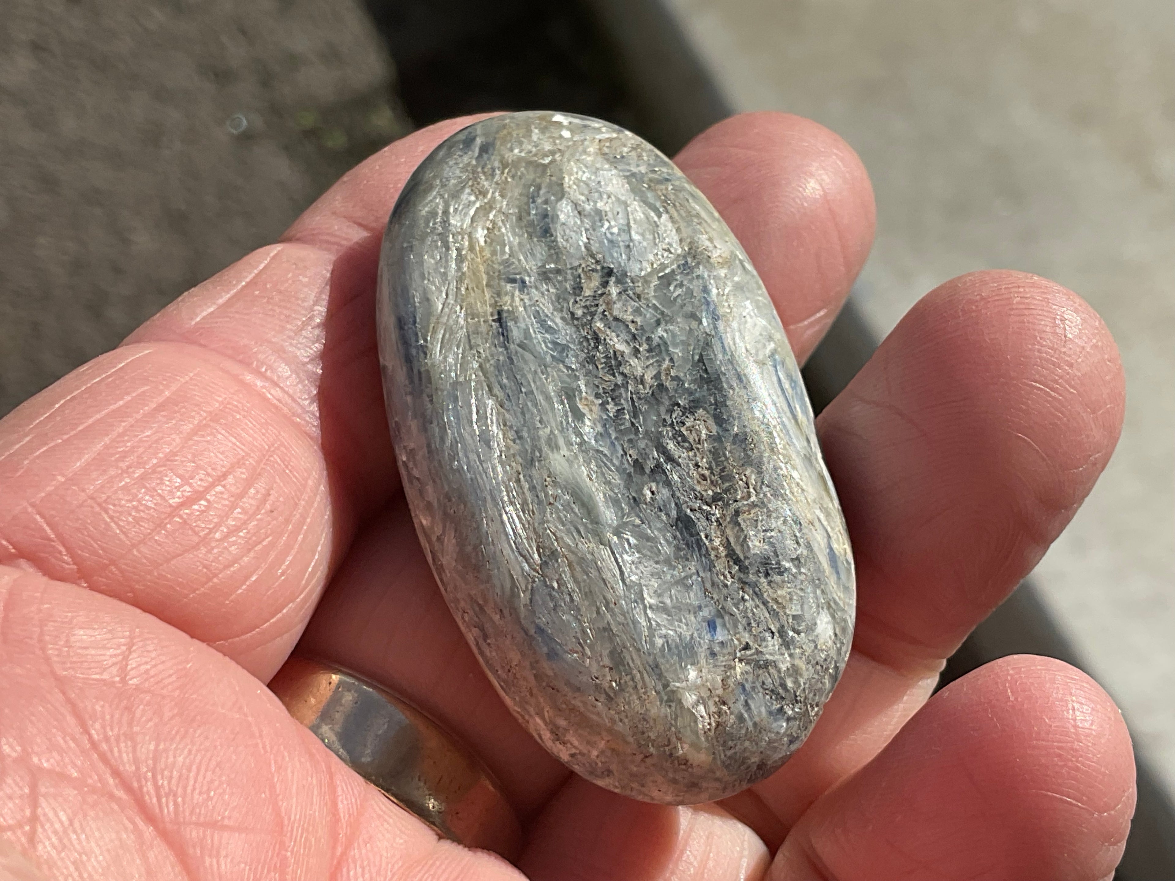 48g Blue Kyanite Palmstone 1A