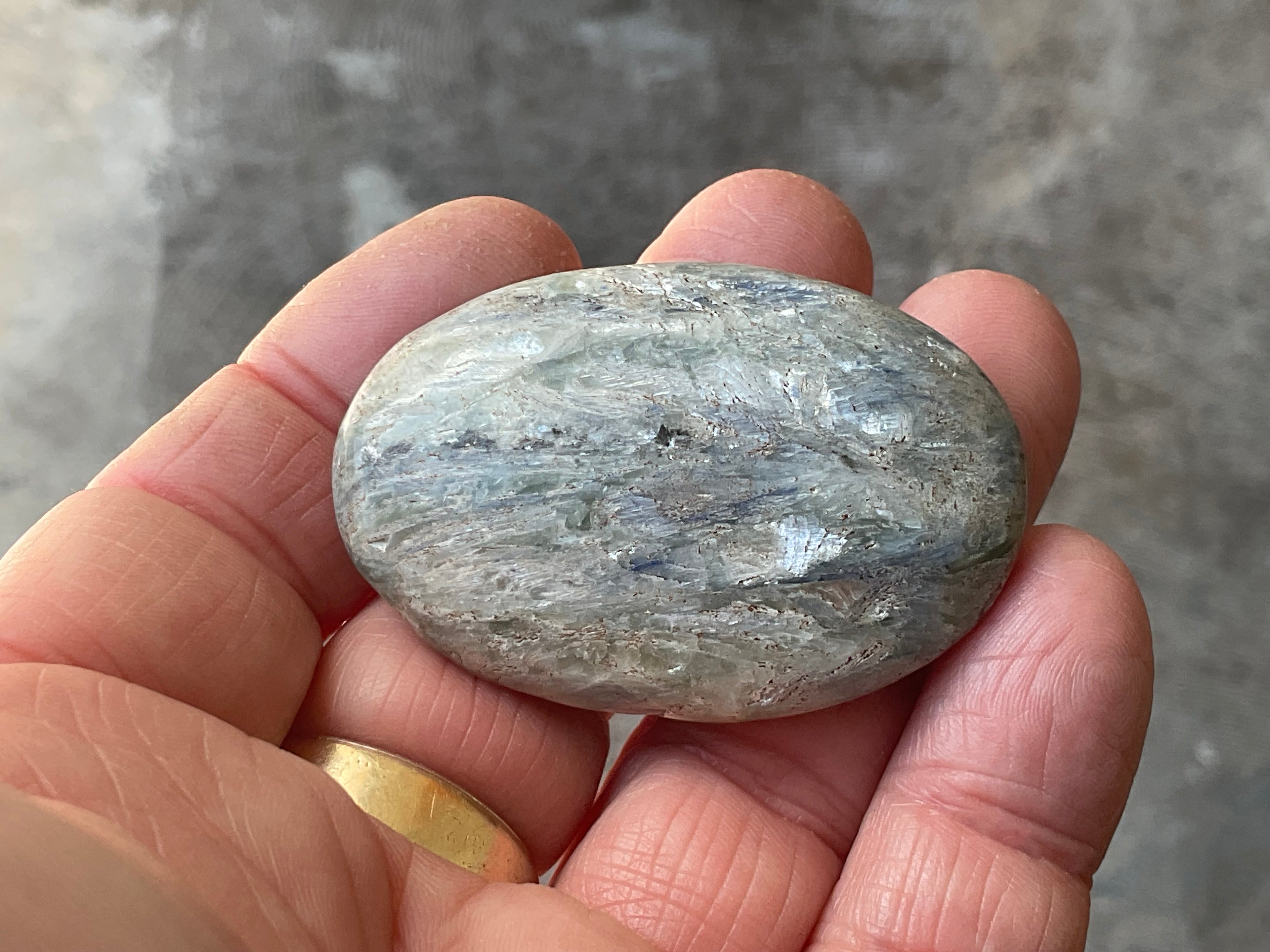 46g Blue Kyanite Palmstone 1B