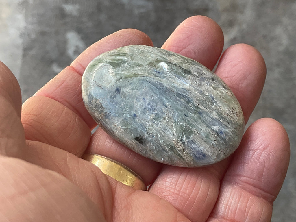 46g Blue Kyanite Palmstone 1B