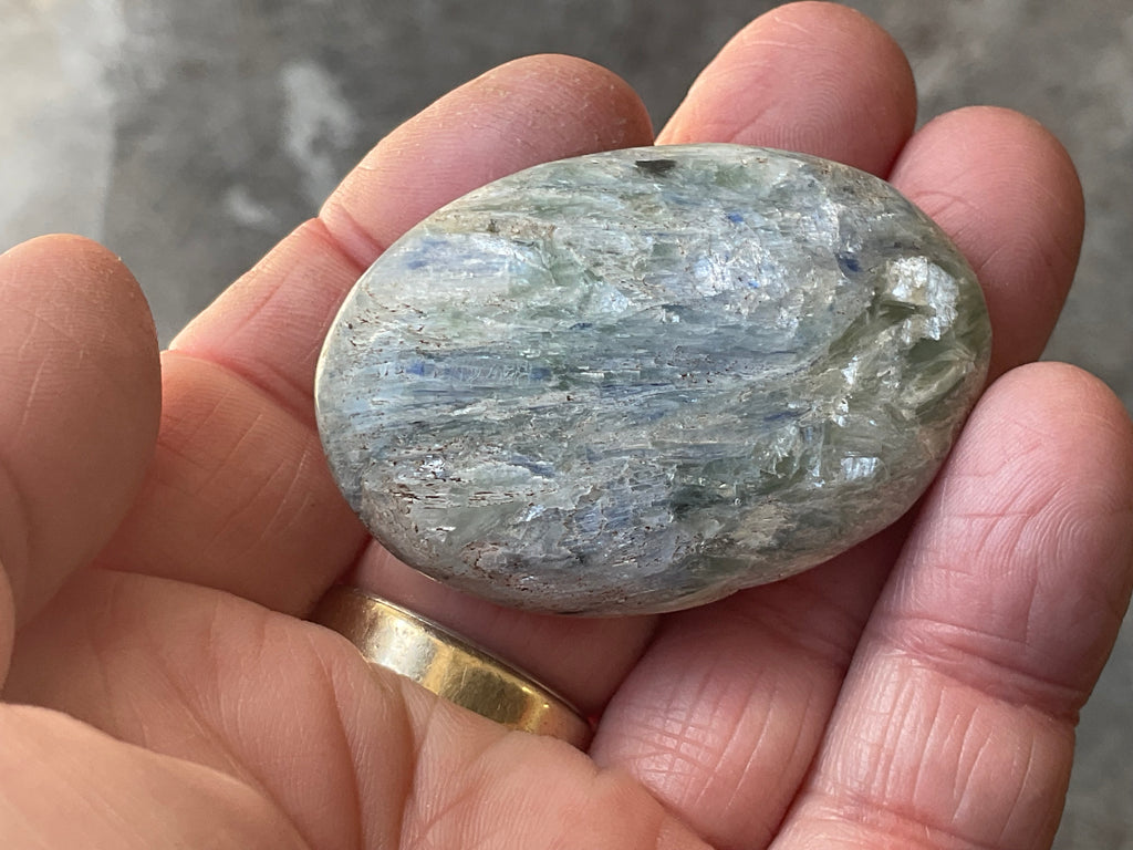 46g Blue Kyanite Palmstone 1B