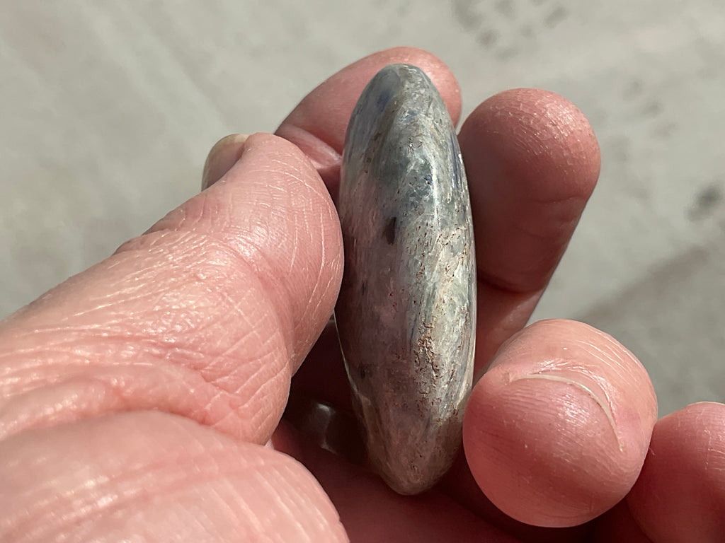 46g Blue Kyanite Palmstone 1B