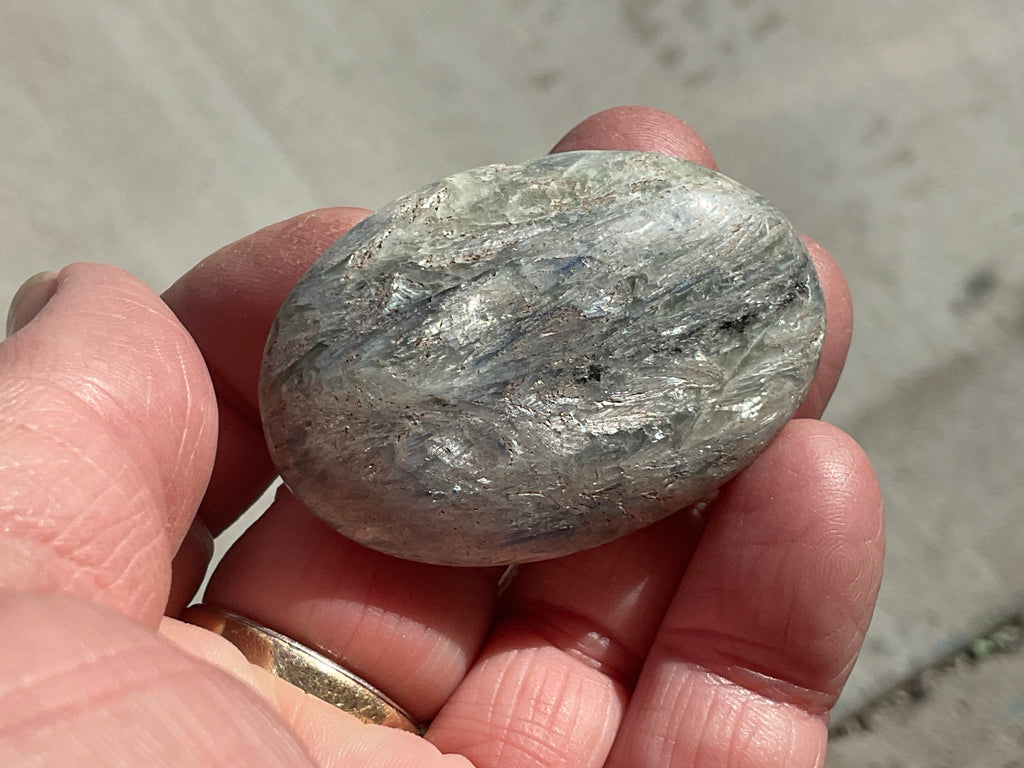 46g Blue Kyanite Palmstone 1B