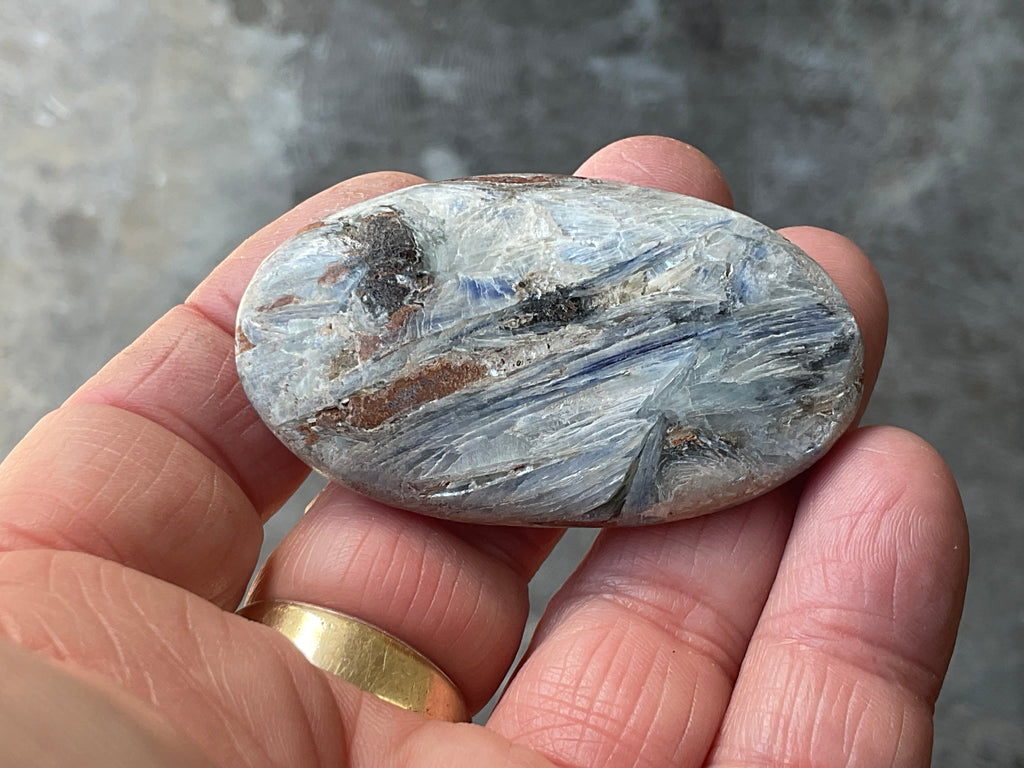44g Blue Kyanite Palmstone 1C