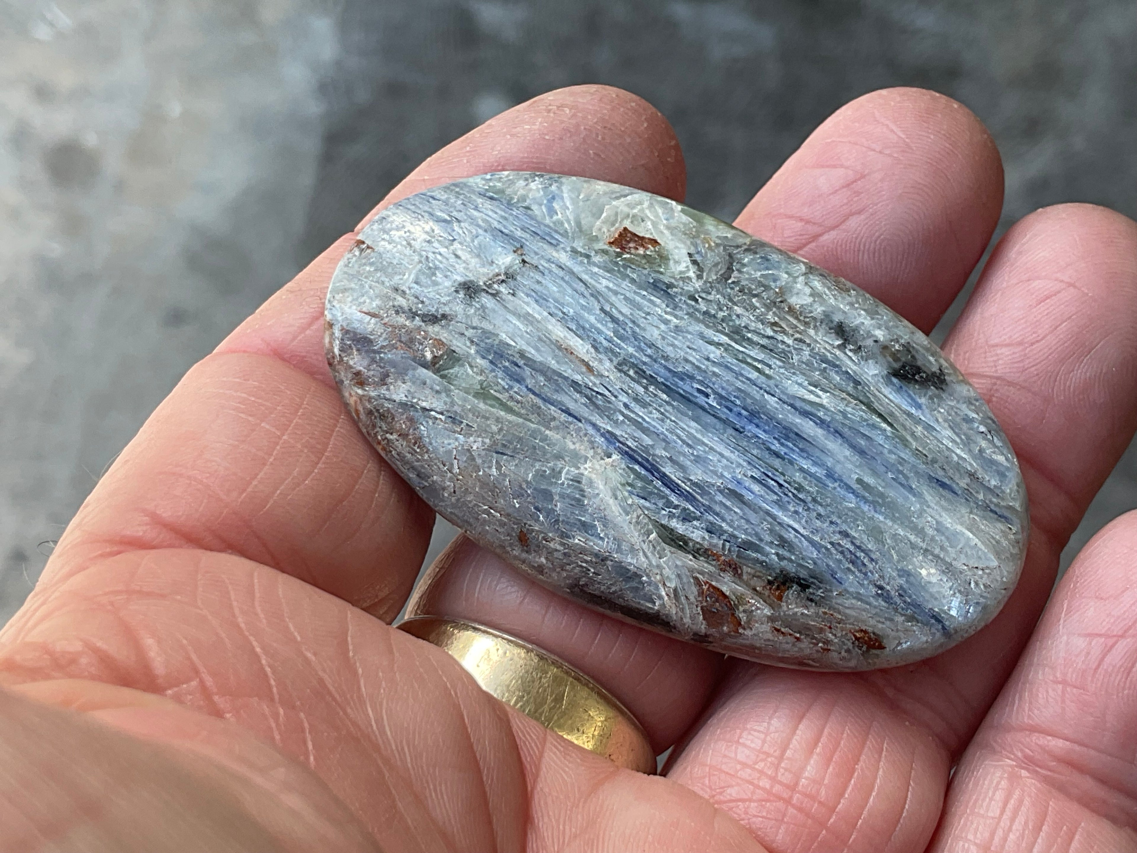 44g Blue Kyanite Palmstone 1C