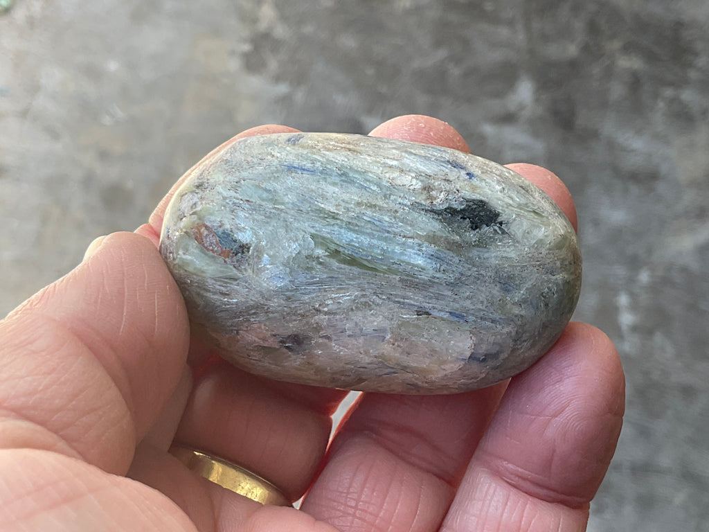 83g Blue Kyanite Palmstone 2B