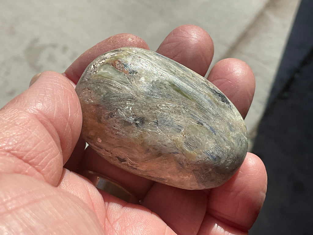 83g Blue Kyanite Palmstone 2B