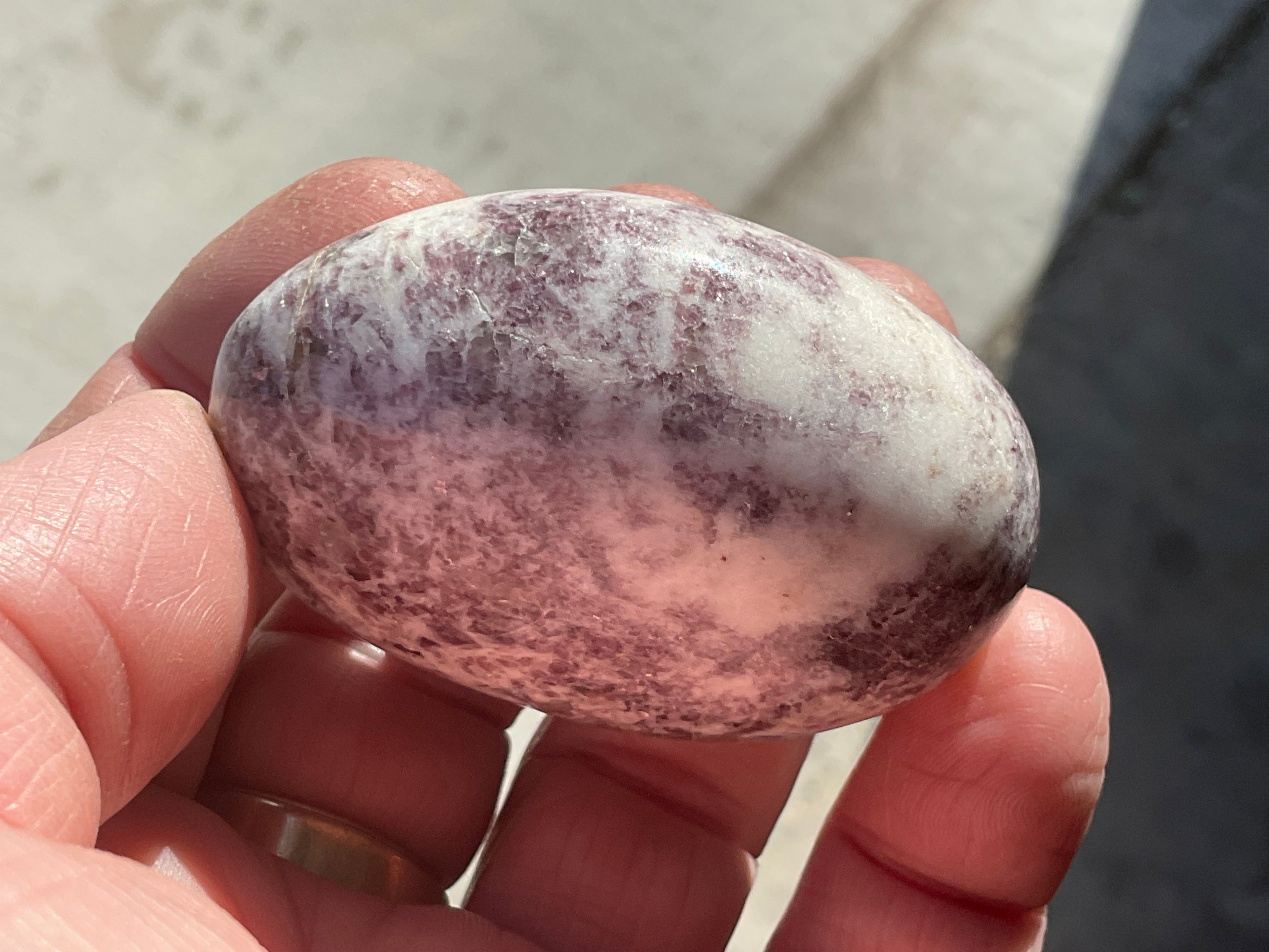 91g Lepidolote Palmstone 1B