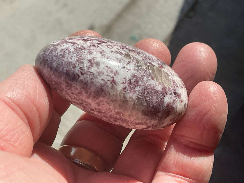 91g Lepidolote Palmstone 1B