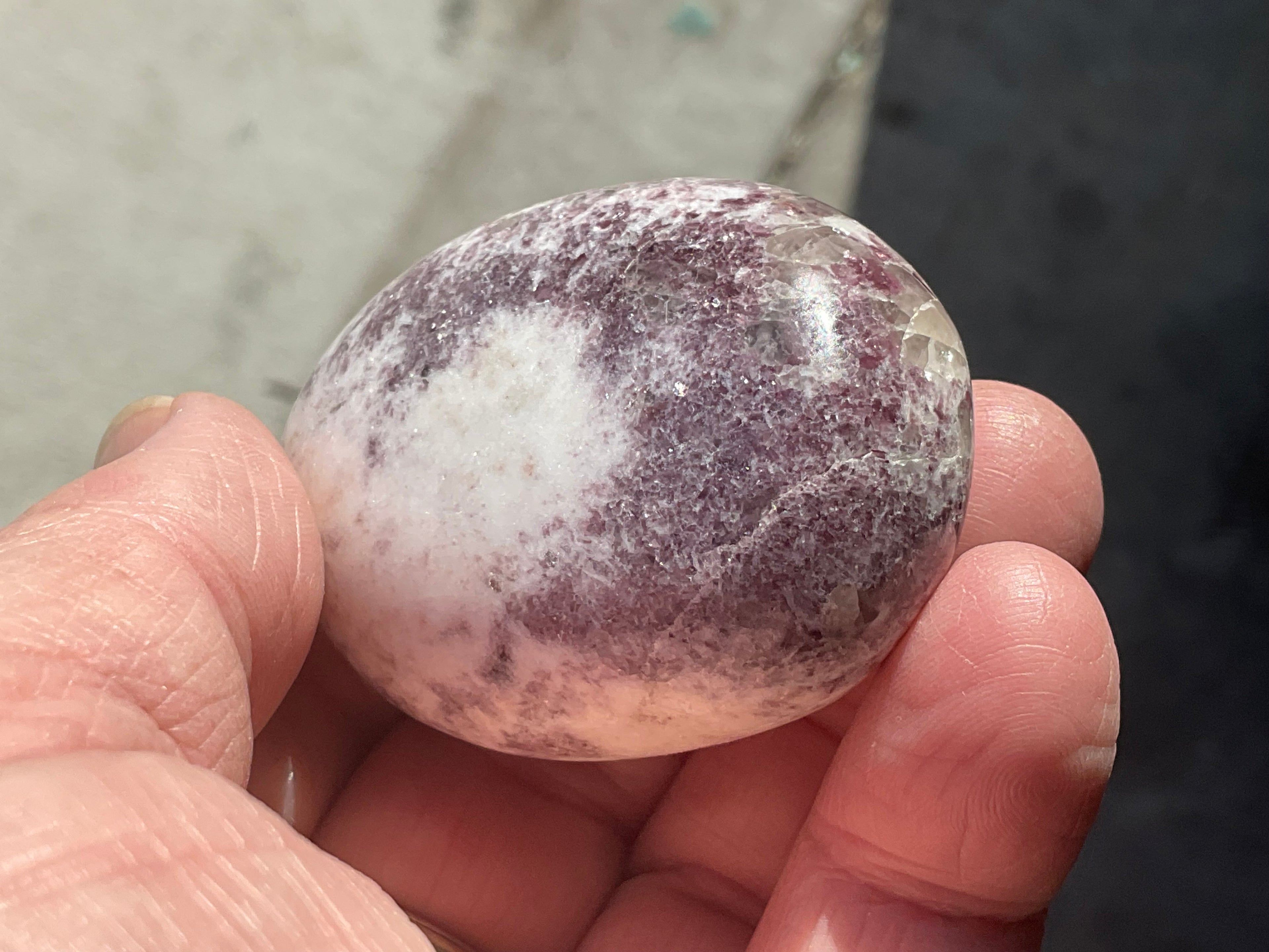 91g Lepidolote Palmstone 1B