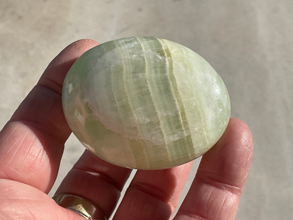 116g Pistachio Calcite Palmstone 2B