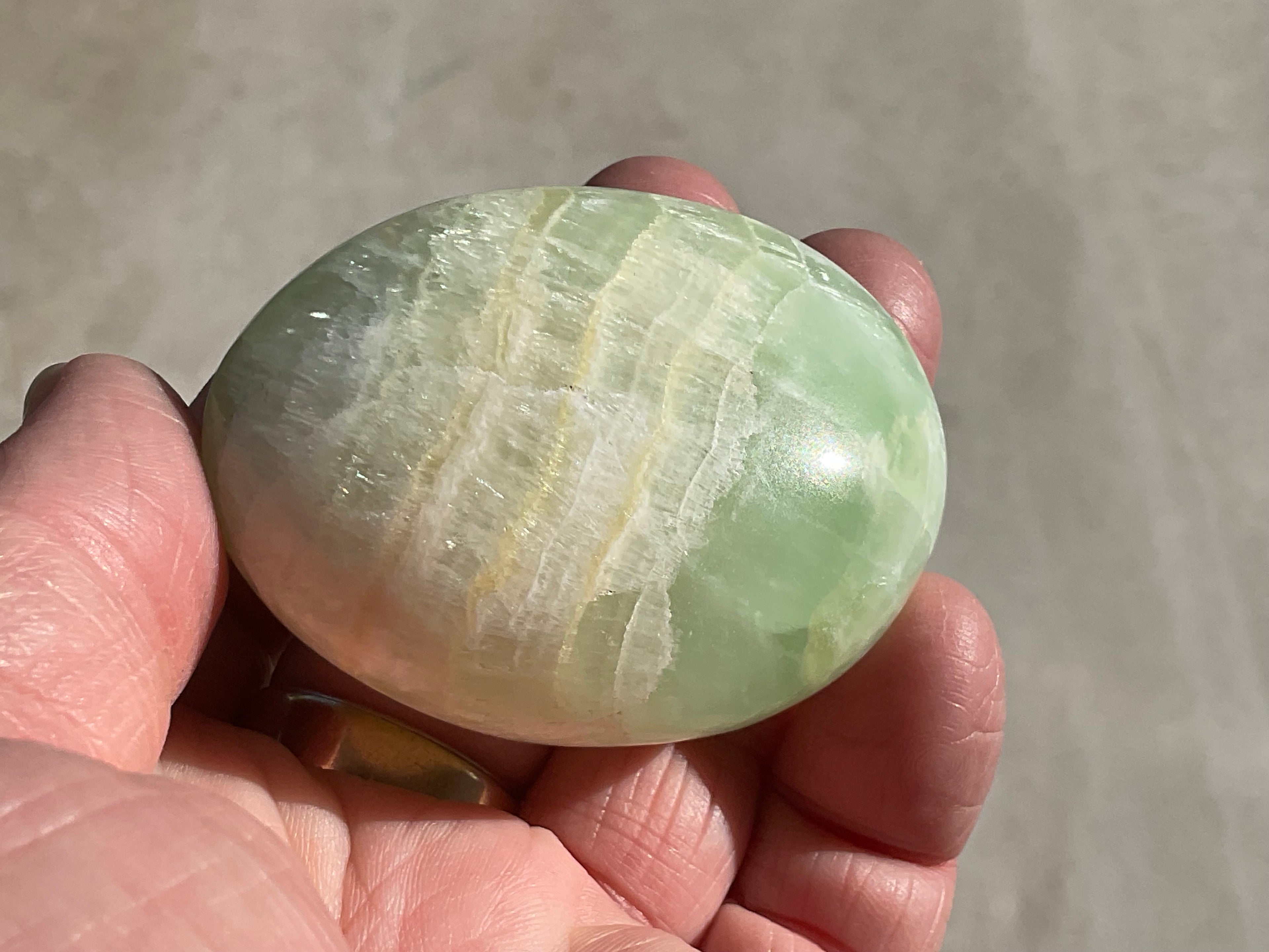 116g Pistachio Calcite Palmstone 2B