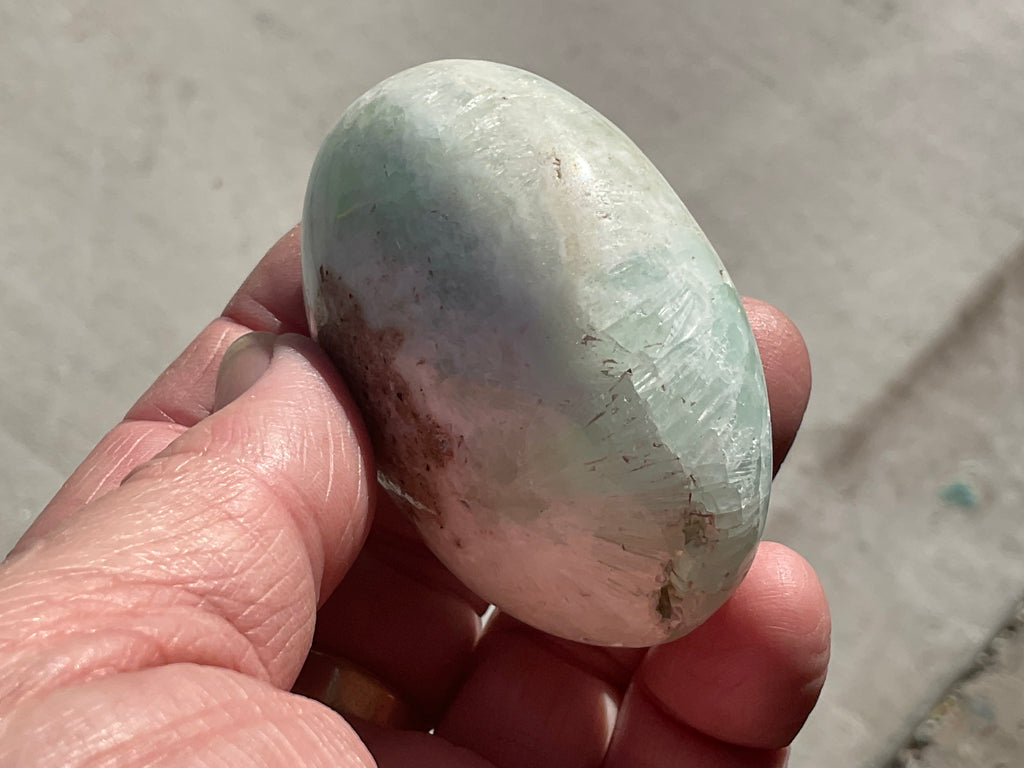 136g Pistachio Calcite Palmstone 3A