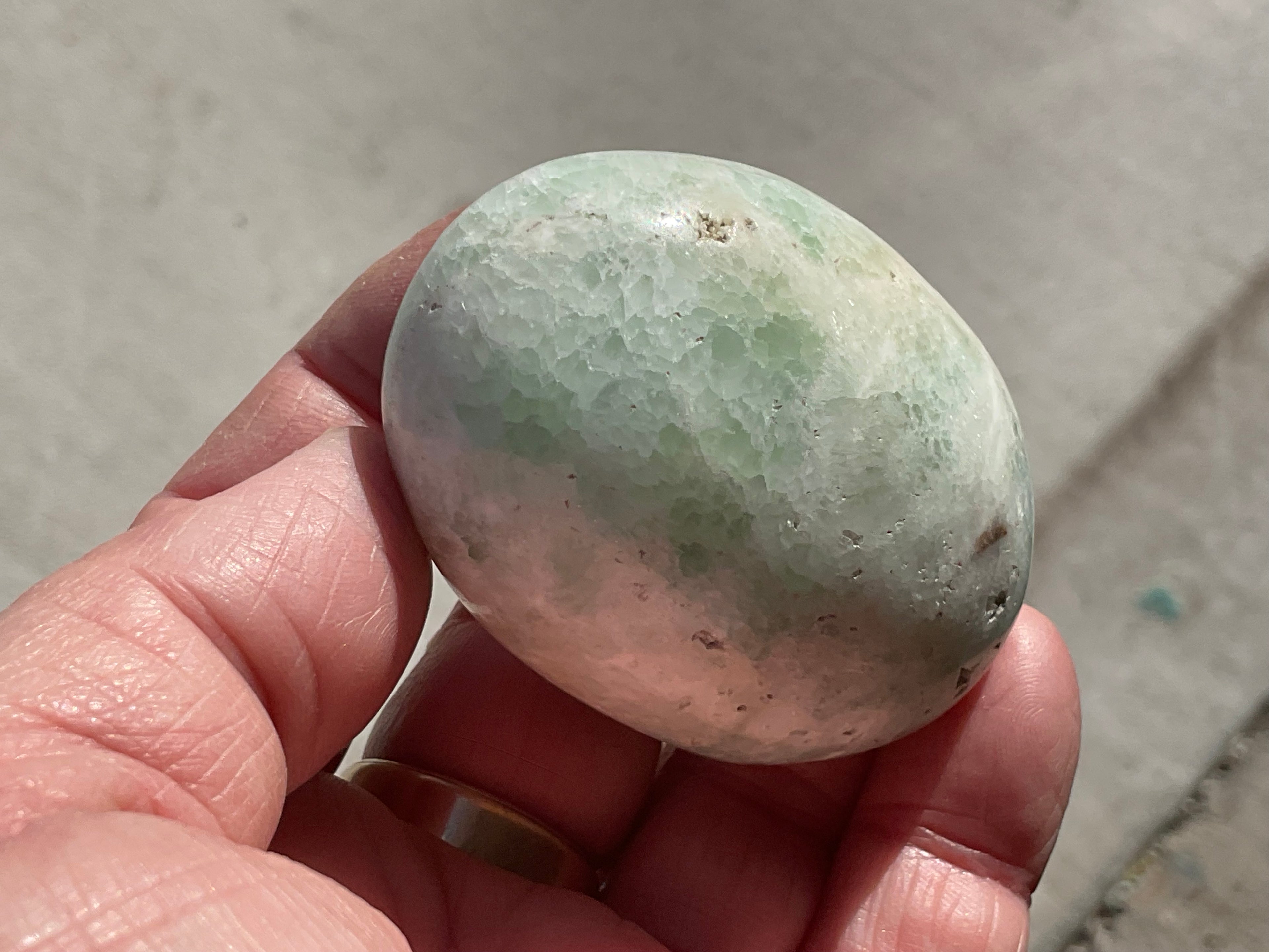 136g Pistachio Calcite Palmstone 3A